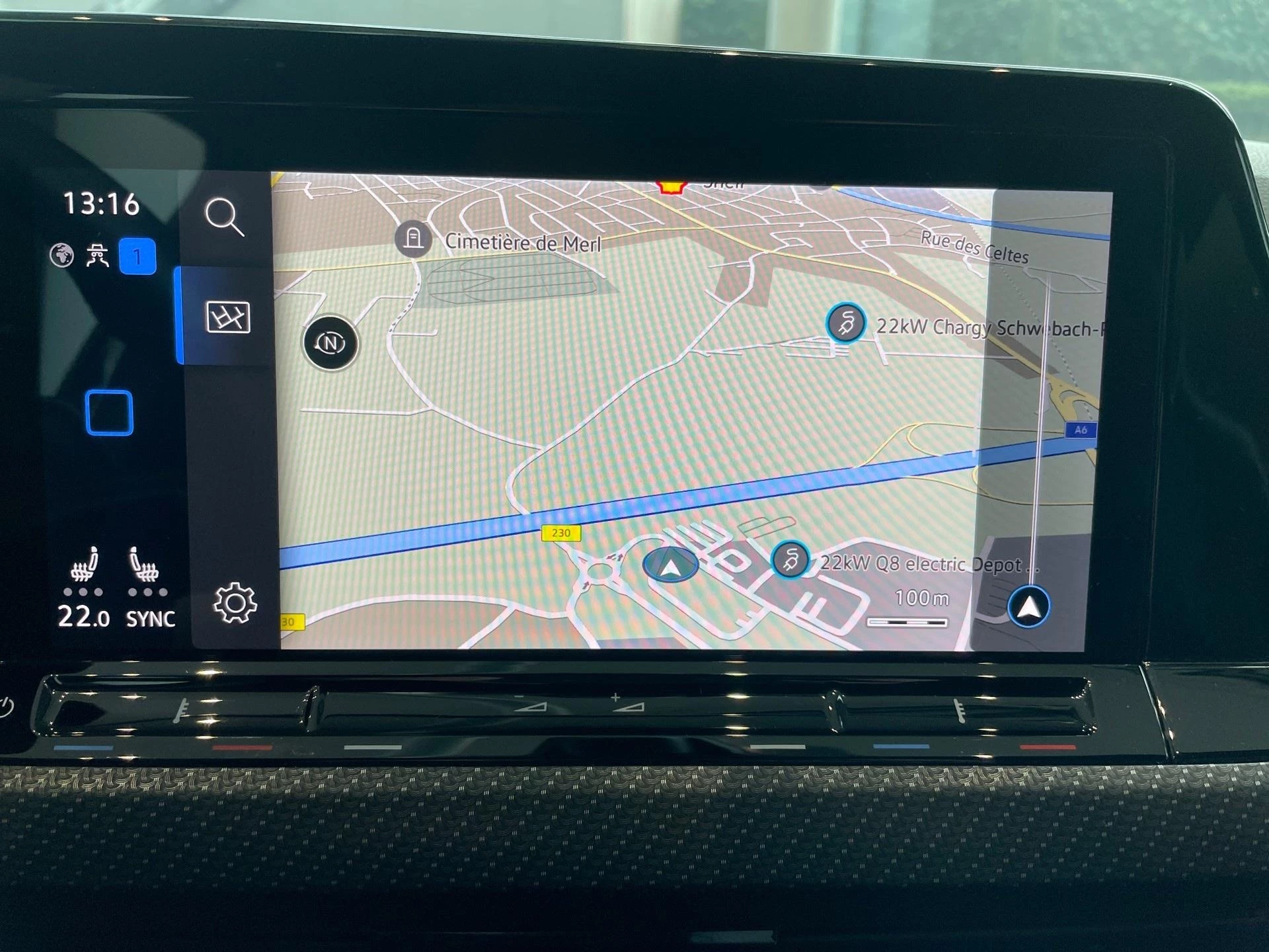 Volkswagen-Golf-image-2