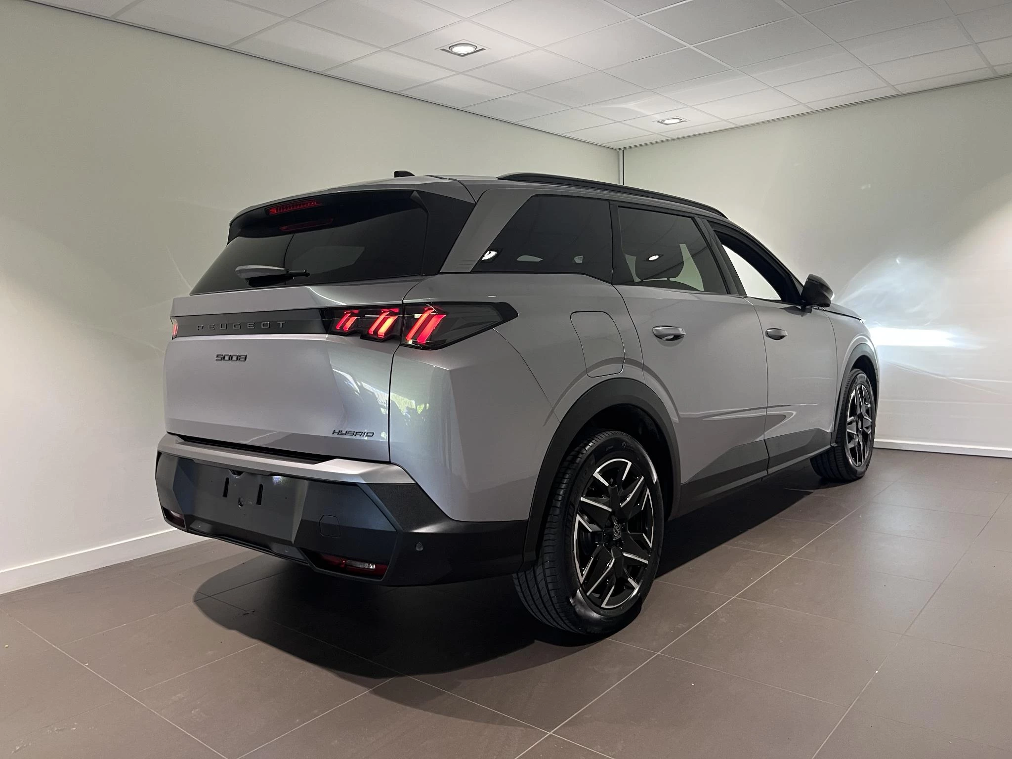 Peugeot-5008-image-3