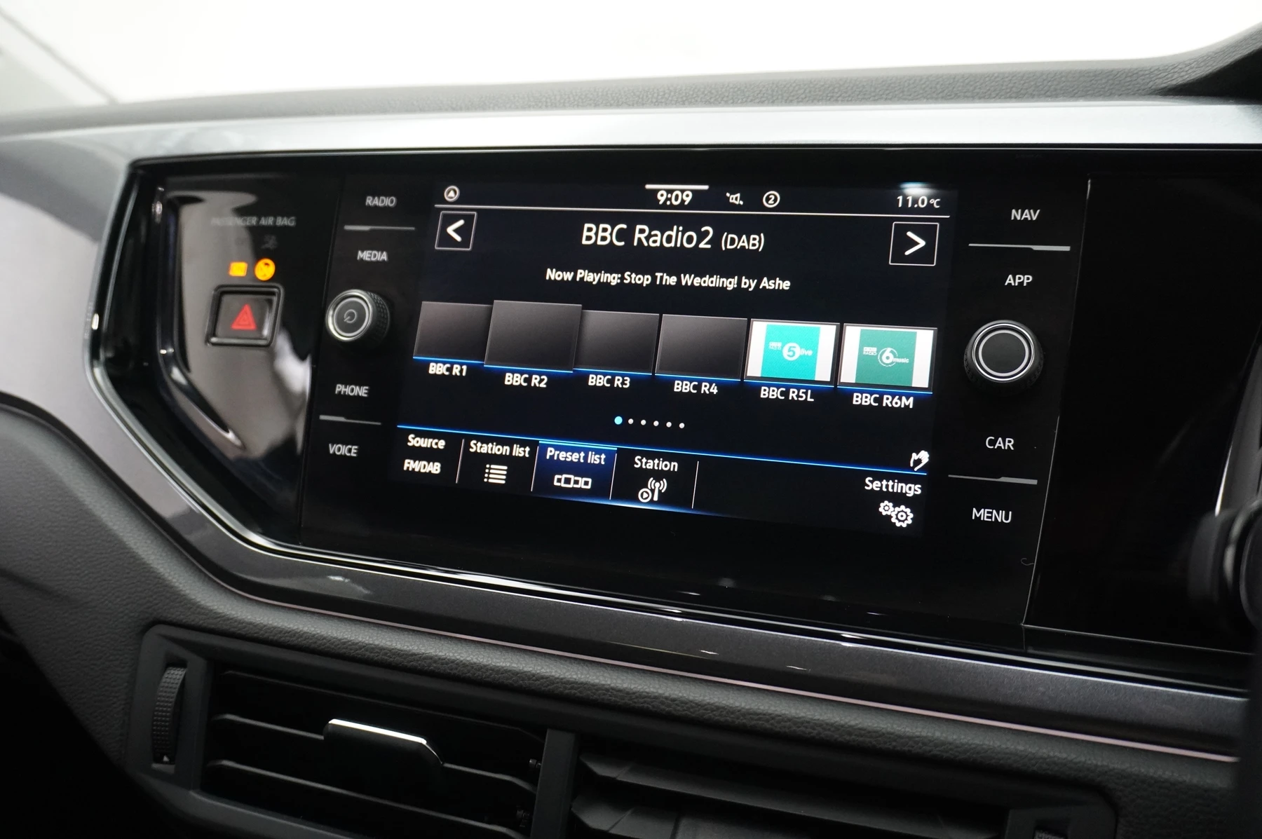 Volkswagen-Polo-image-22