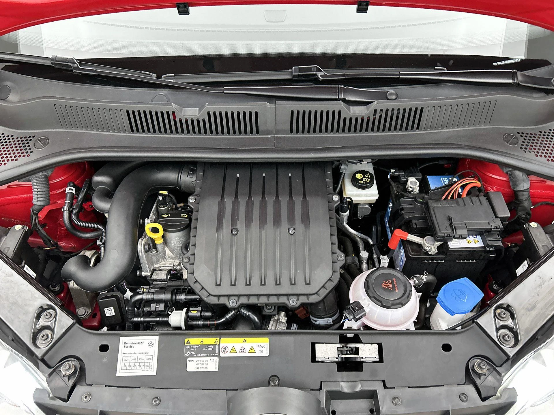 Volkswagen-up!-image-14