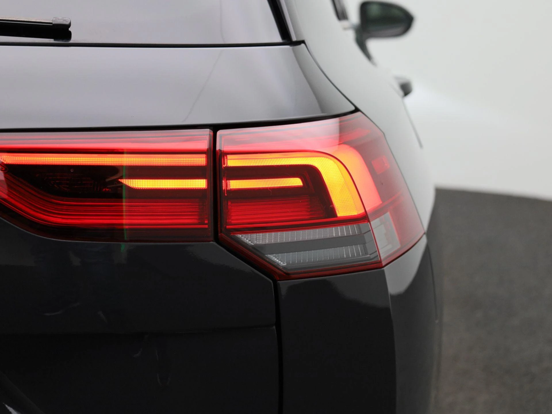 Volkswagen-Golf-image-36