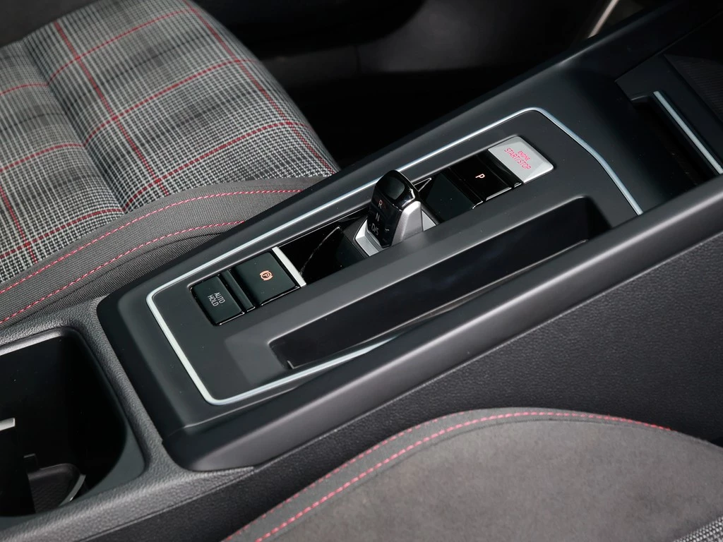 Volkswagen Golf GTI 2.0 TSI DSG Navi/RFK