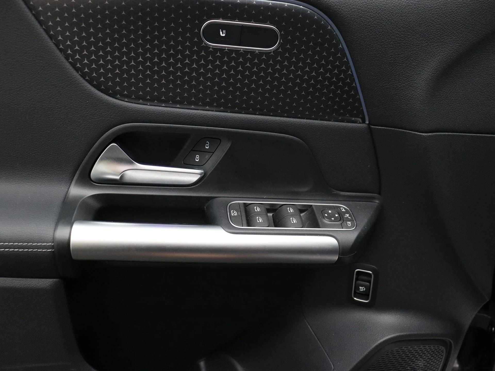 Mercedes-Benz EQA 250+ Business Line