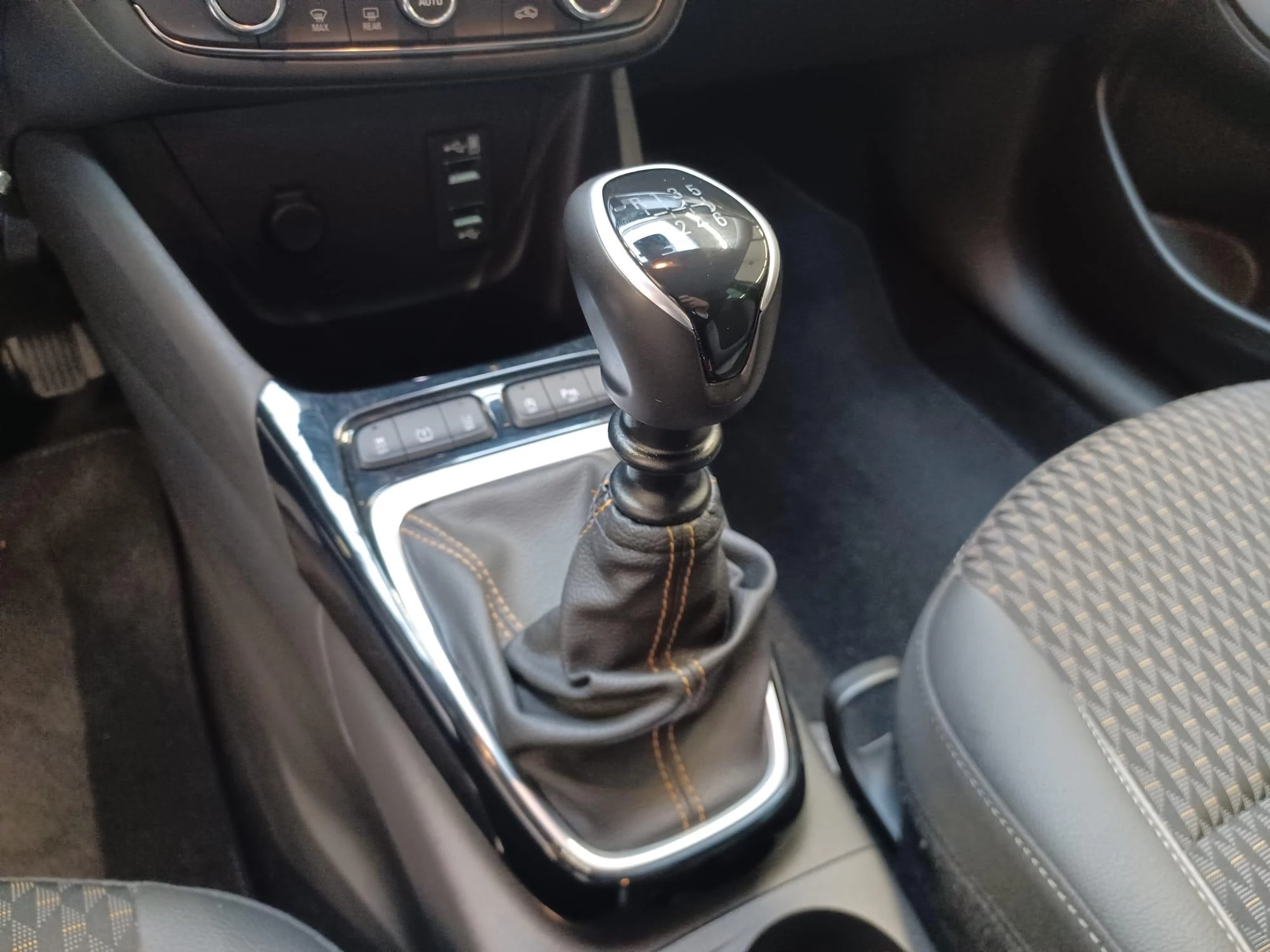 Opel-Crossland X-image-19