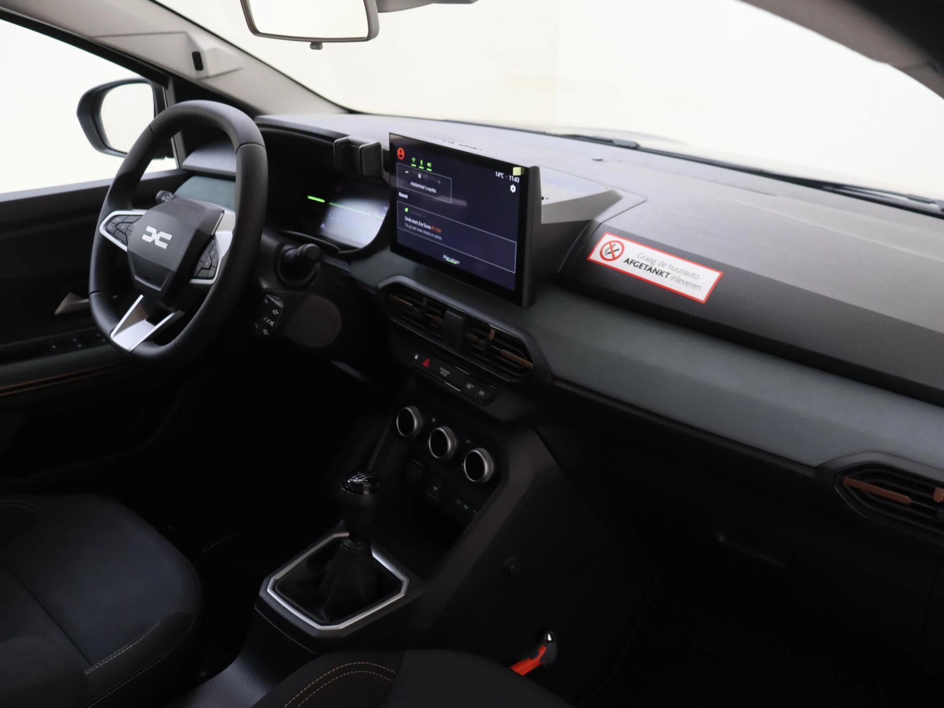 Dacia-Sandero Stepway-image-4