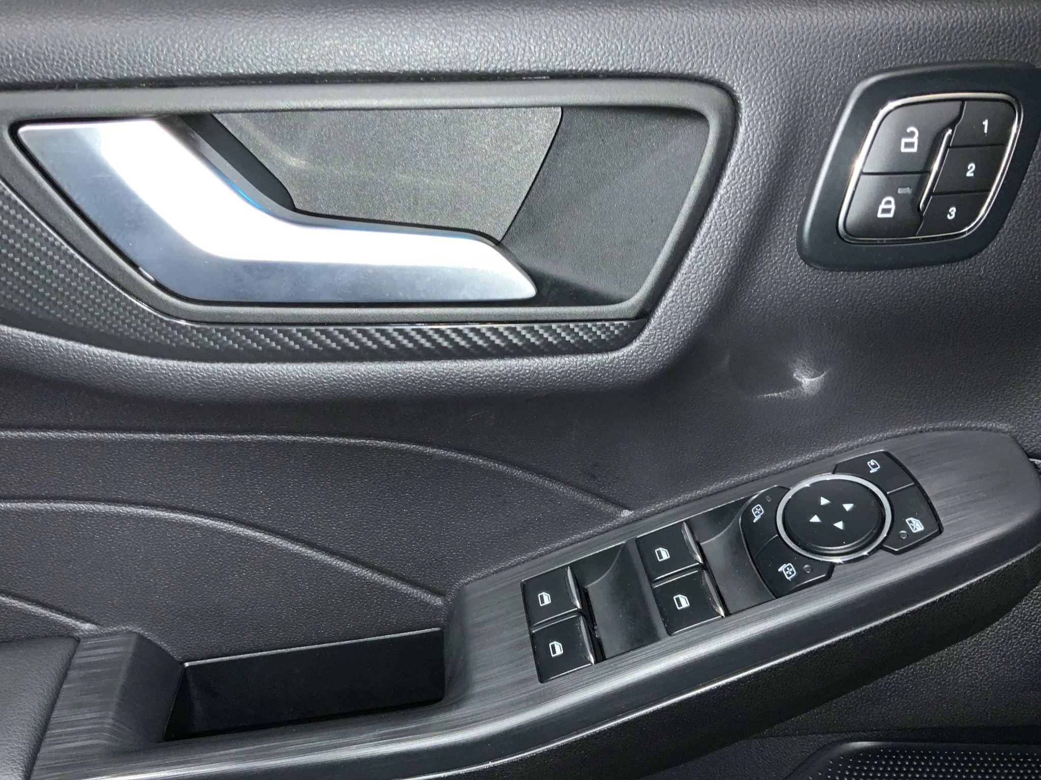 Ford-Kuga-image-15