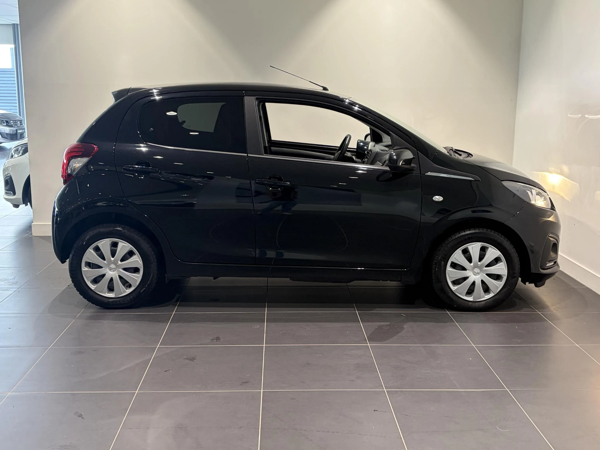 Peugeot-108-image-8
