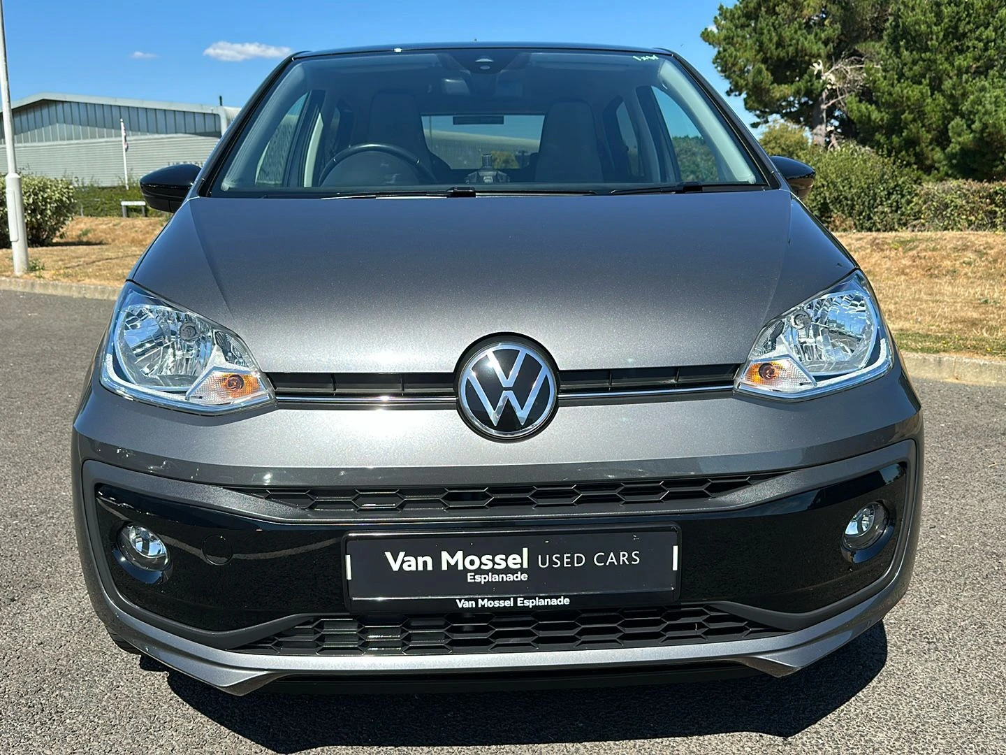 Volkswagen-up!-image-4