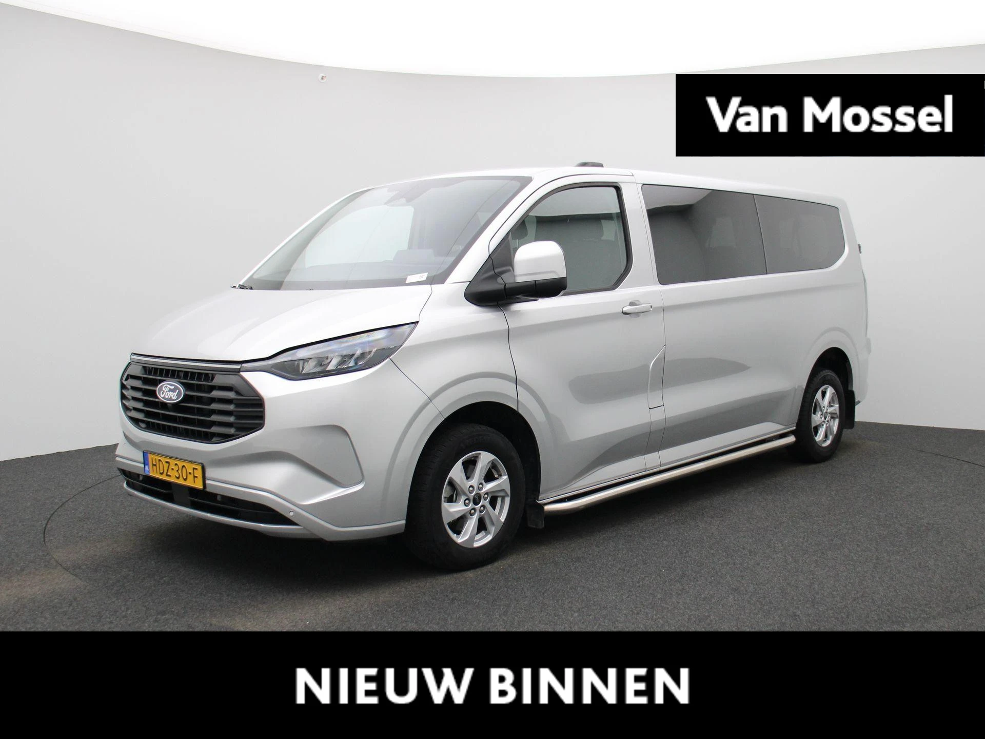 Ford-Transit Custom-image-0