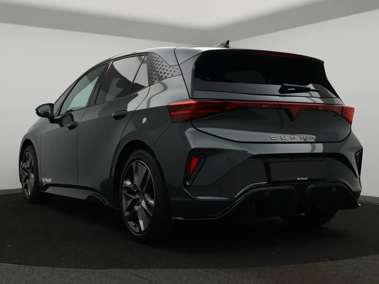 CUPRA-Born-image-7