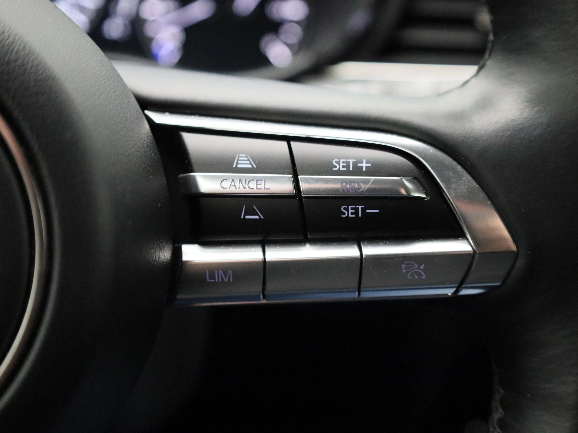 Mazda CX-30 2.0 e-SkyActiv-X M Hybrid Luxury