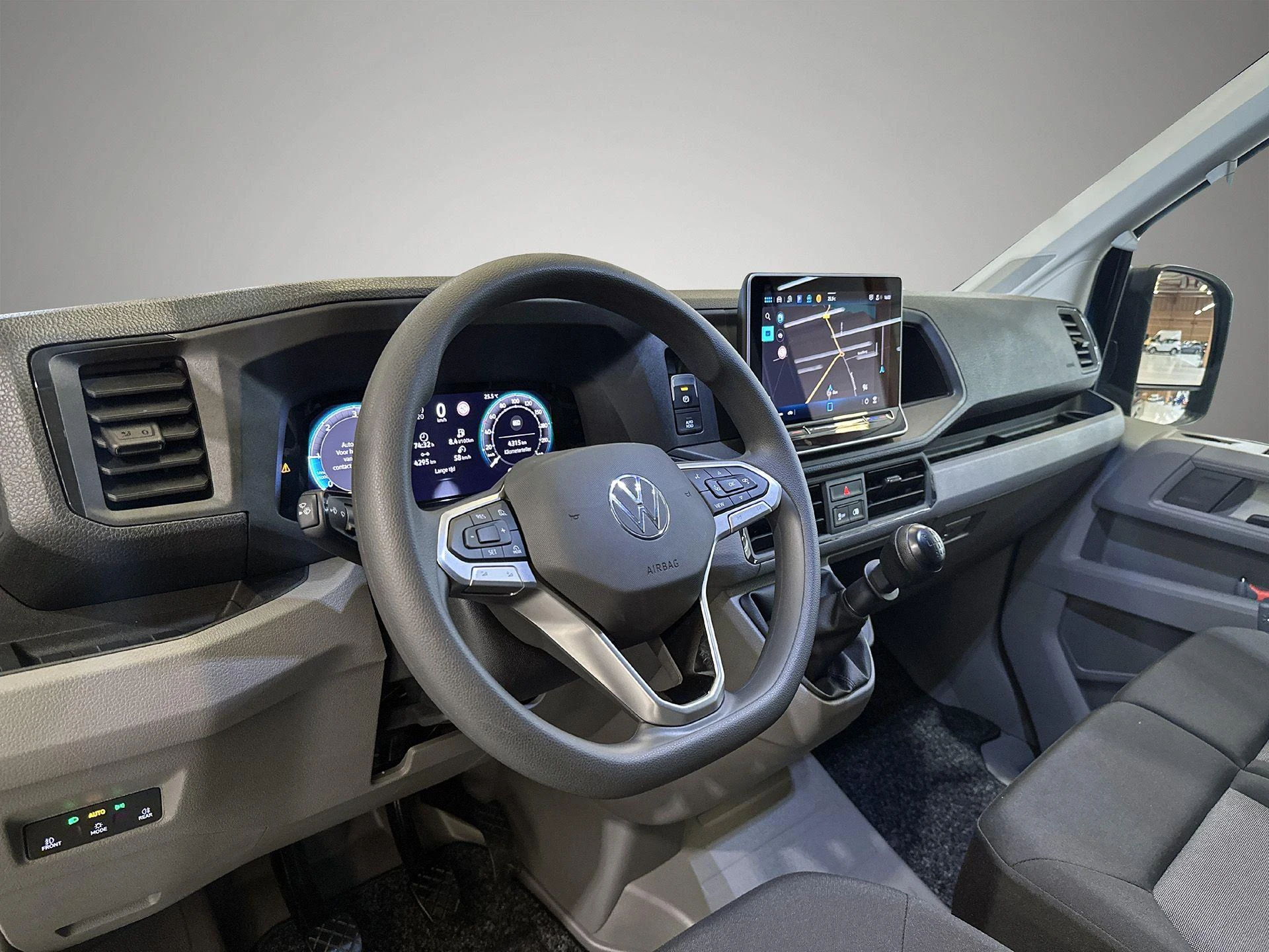 Volkswagen-Crafter-image-22