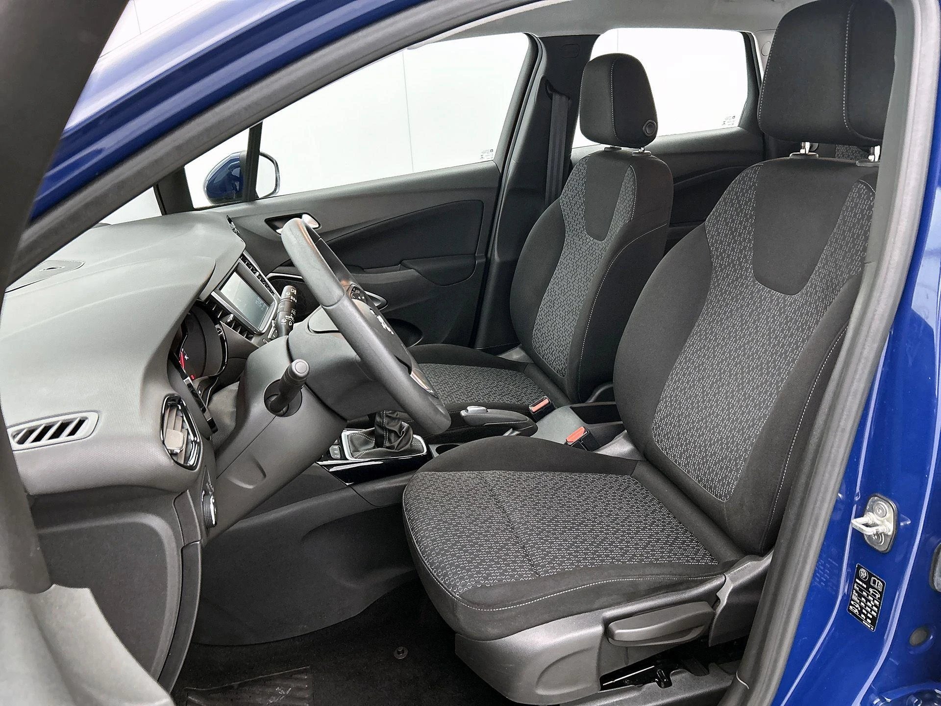 Opel-Crossland X-image-28