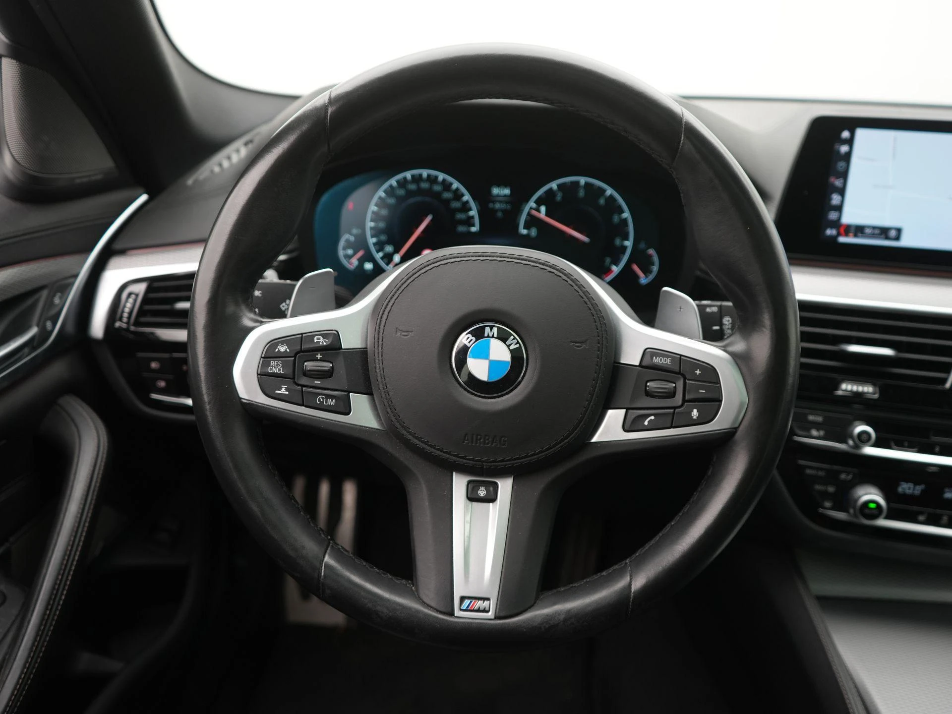 BMW-5 Serie-image-7