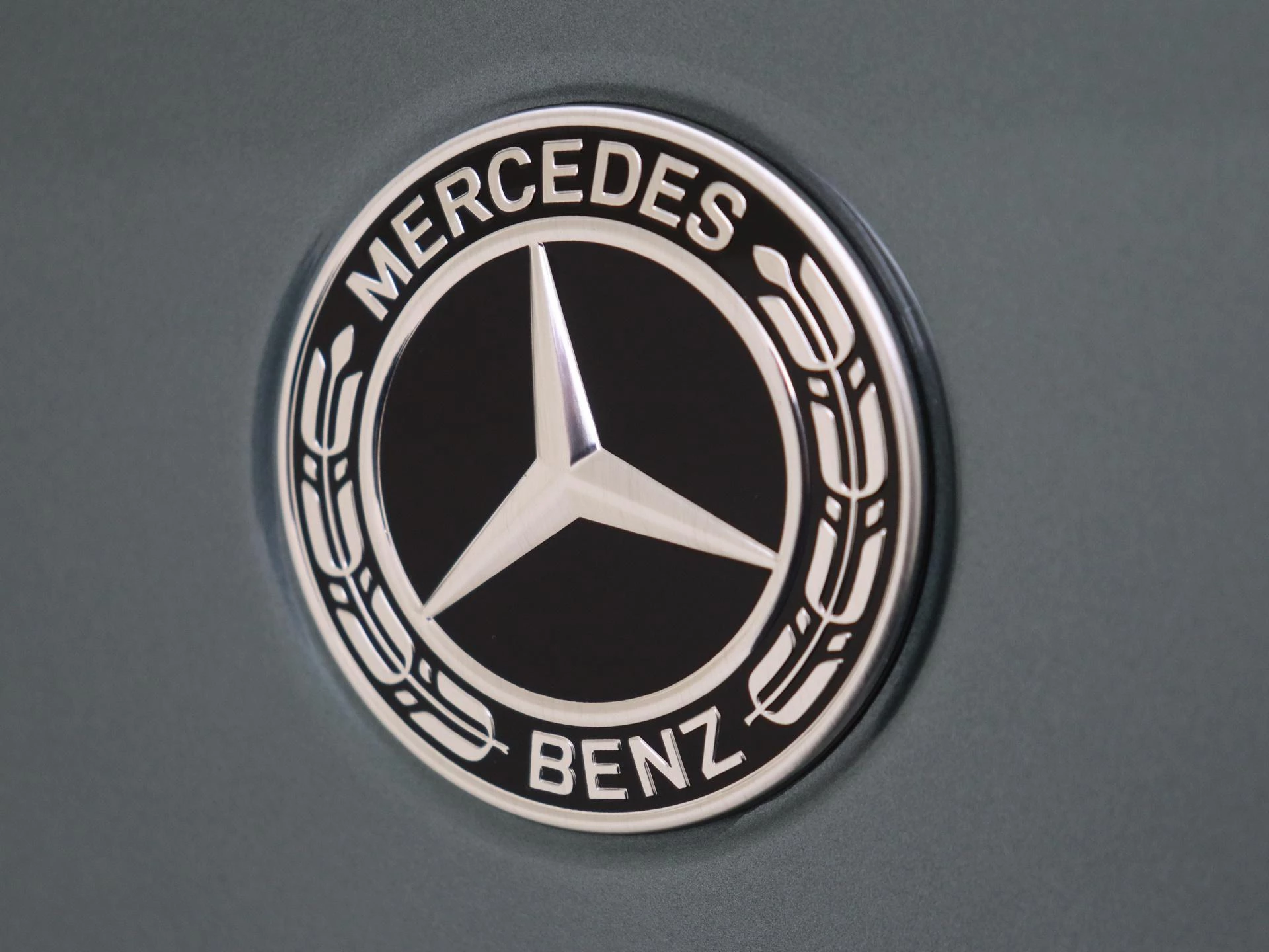 Mercedes-Benz-GLC-image-28