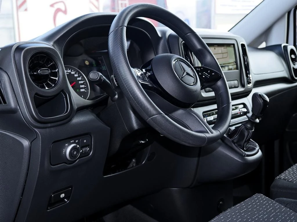 Mercedes-Benz-Vito 116-image-8