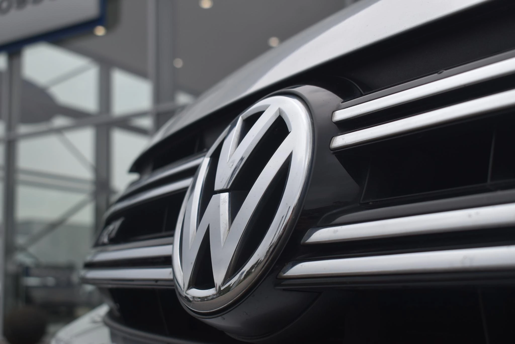 Volkswagen-Tiguan-image-10