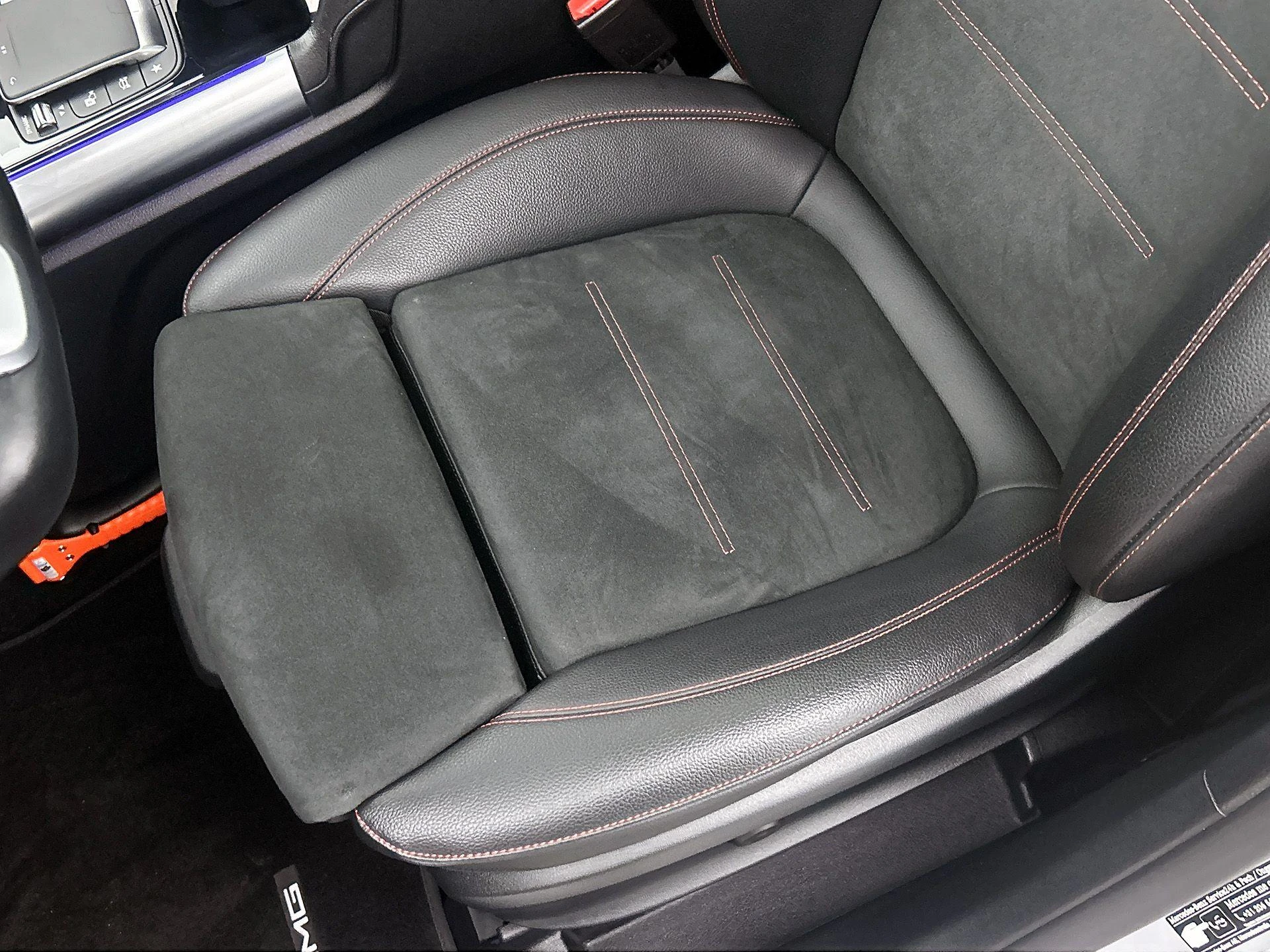 Mercedes-Benz-B-Klasse-image-16