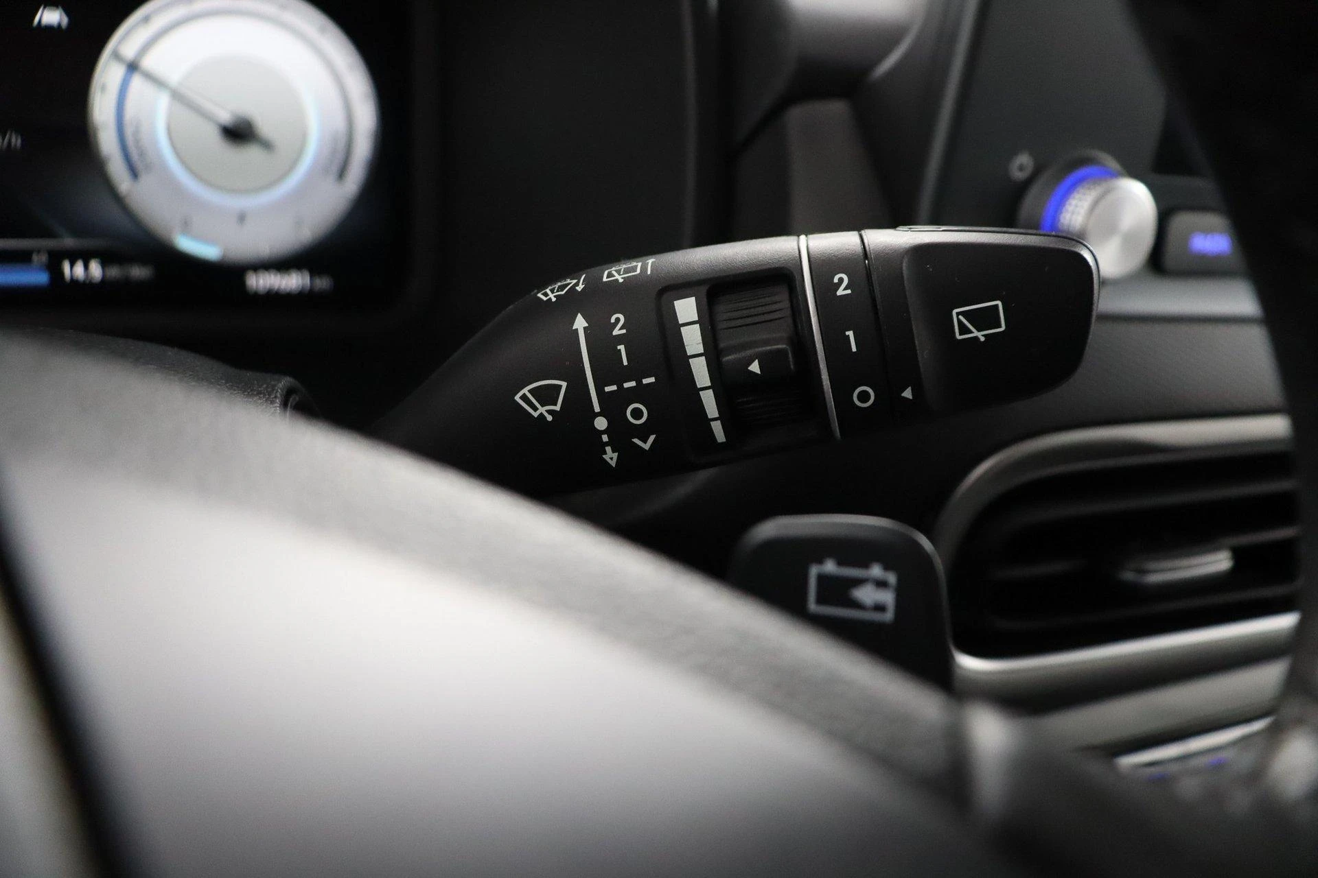 Hyundai-Kona-image-24