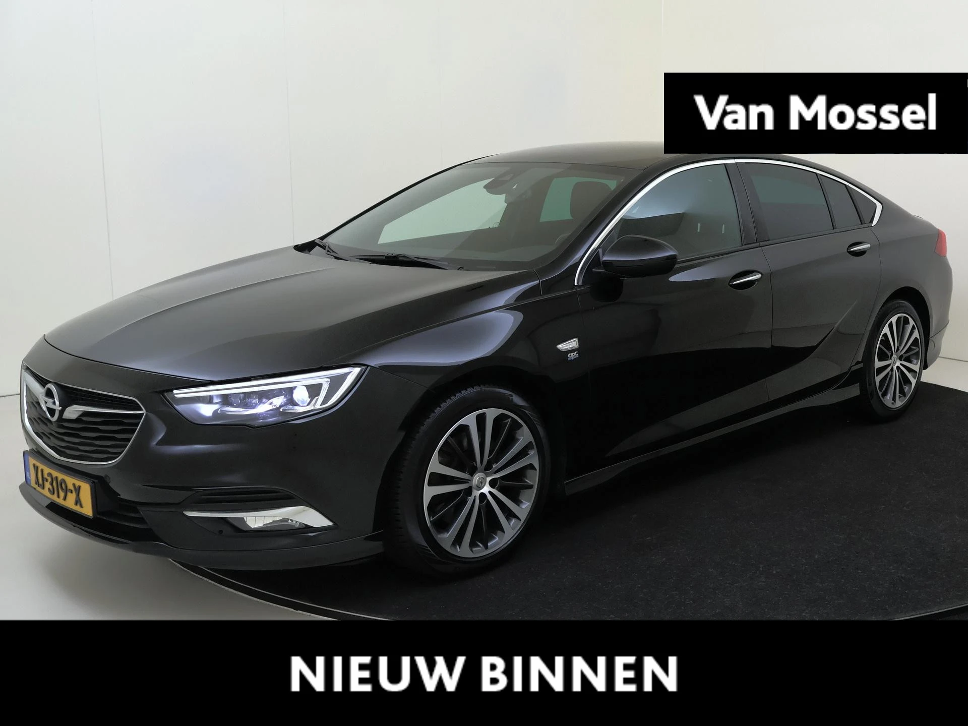 Opel-Insignia-image-0