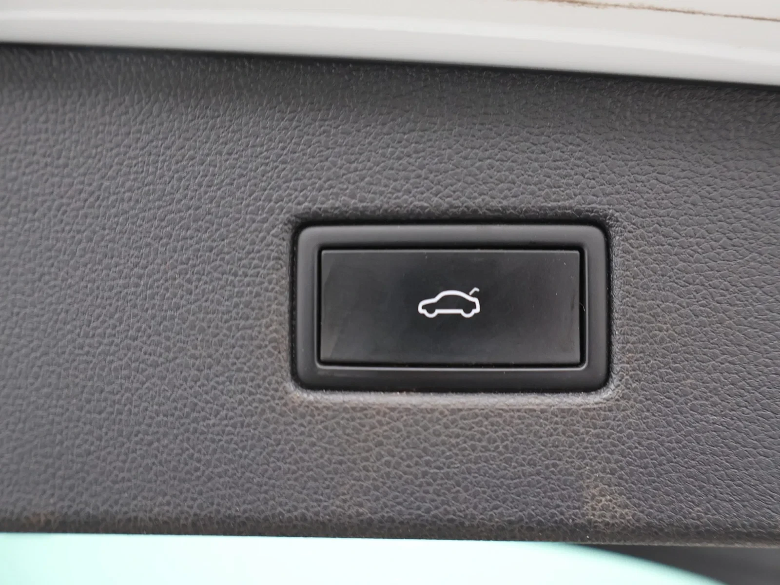 Volkswagen-Tiguan-image-14