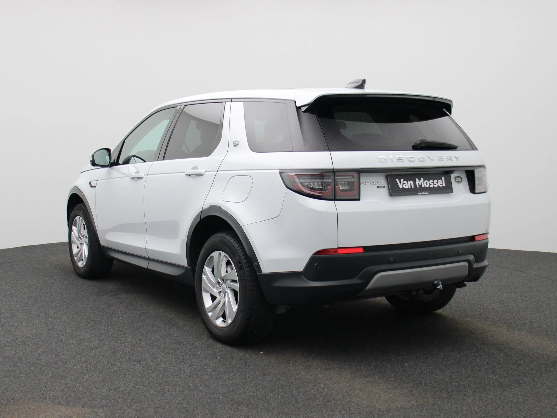 Land Rover-Discovery Sport-image-1