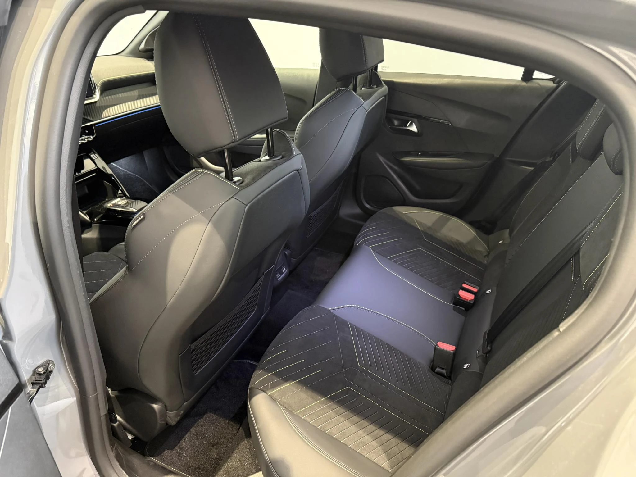 Peugeot-208-image-9