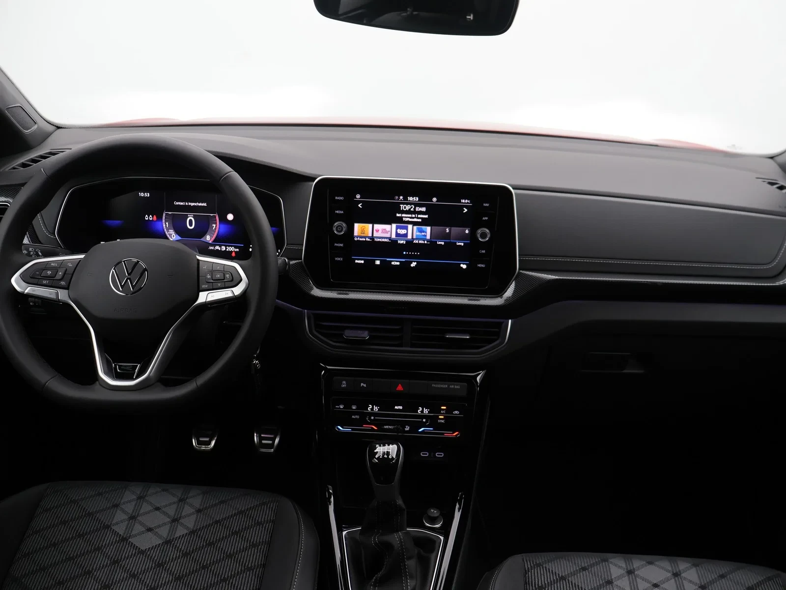 Volkswagen-T-Cross-image-11
