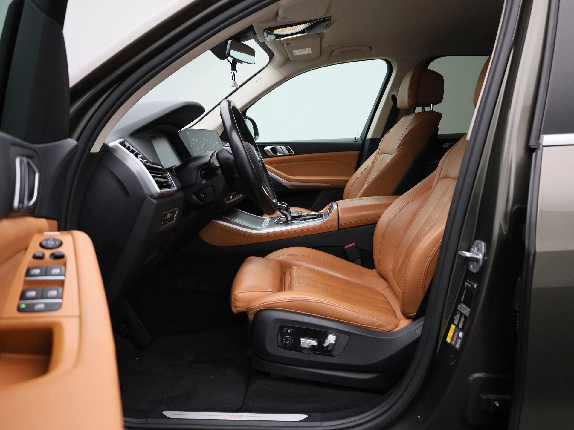 BMW-X5-image-10