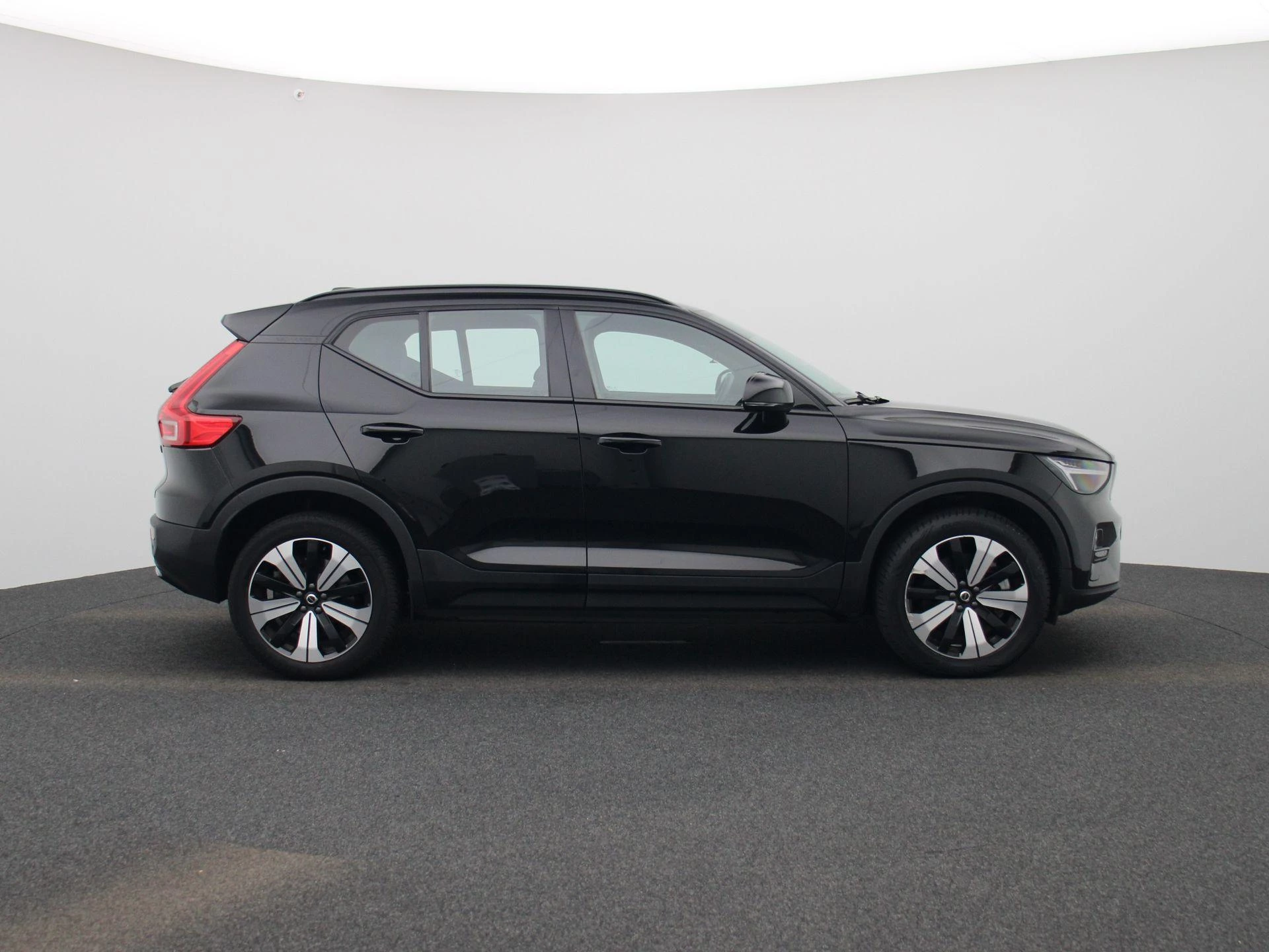 Volvo-XC40-image-5