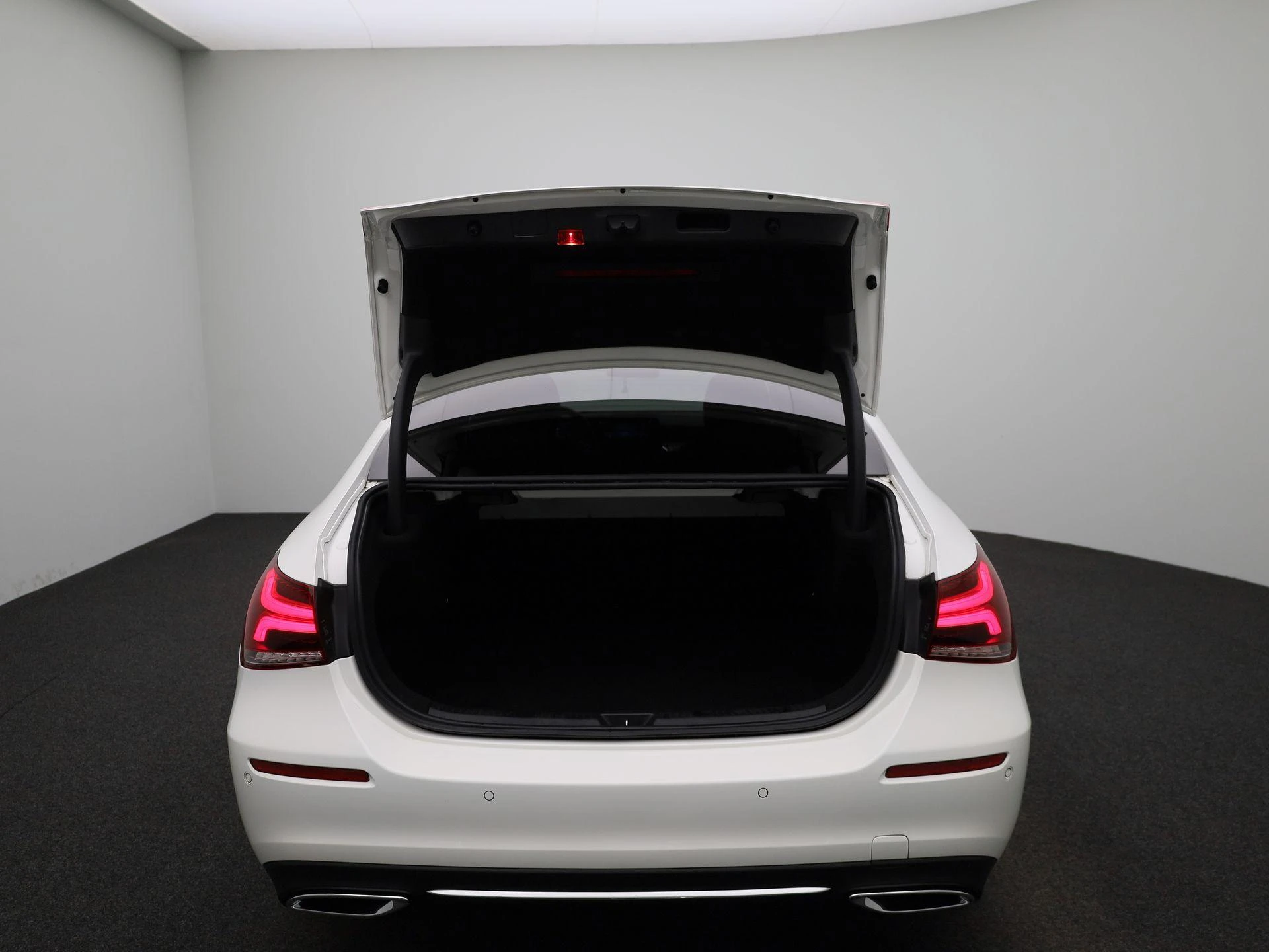 Mercedes-Benz-A-Klasse-image-10