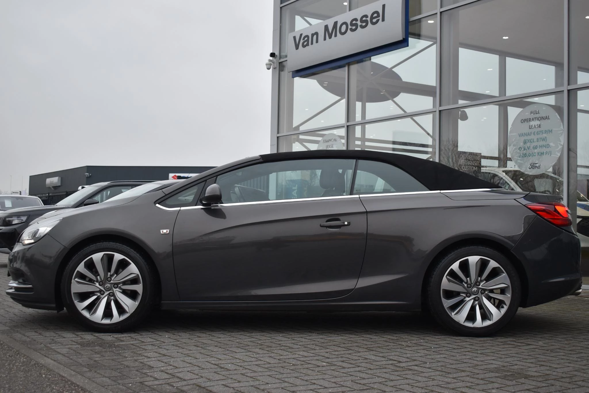 Opel-Cascada-image-7