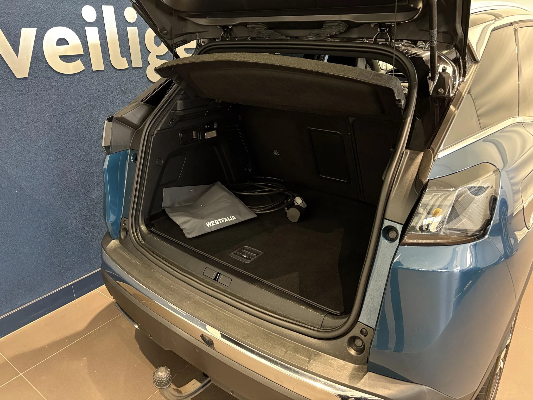 Peugeot 3008 1.6 HYbrid 225 GT