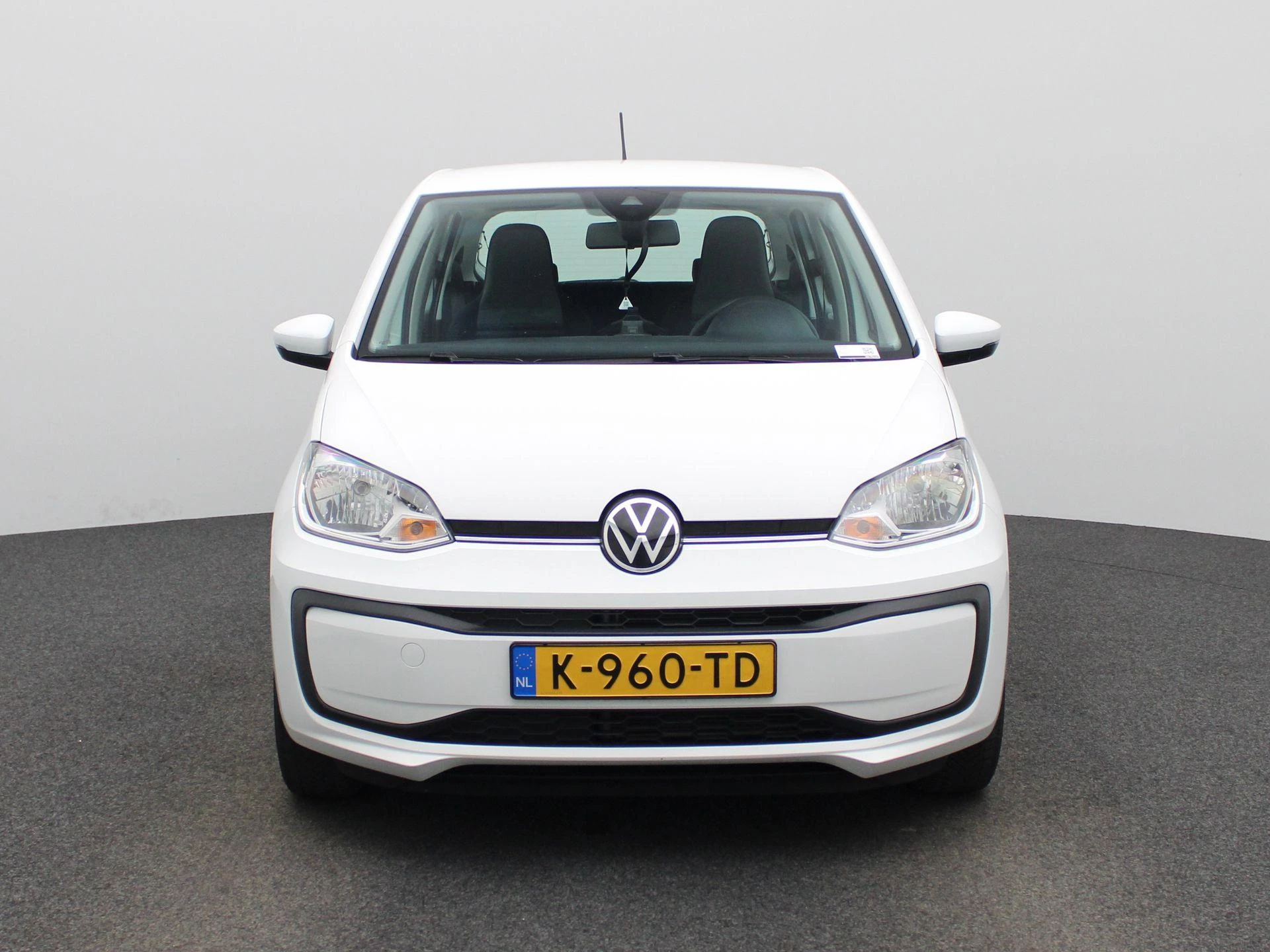 Volkswagen-up!-image-2