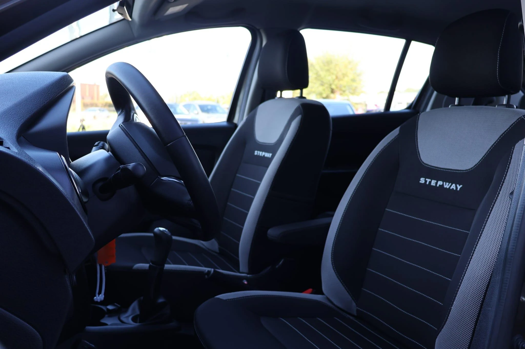Dacia-Sandero Stepway-image-9