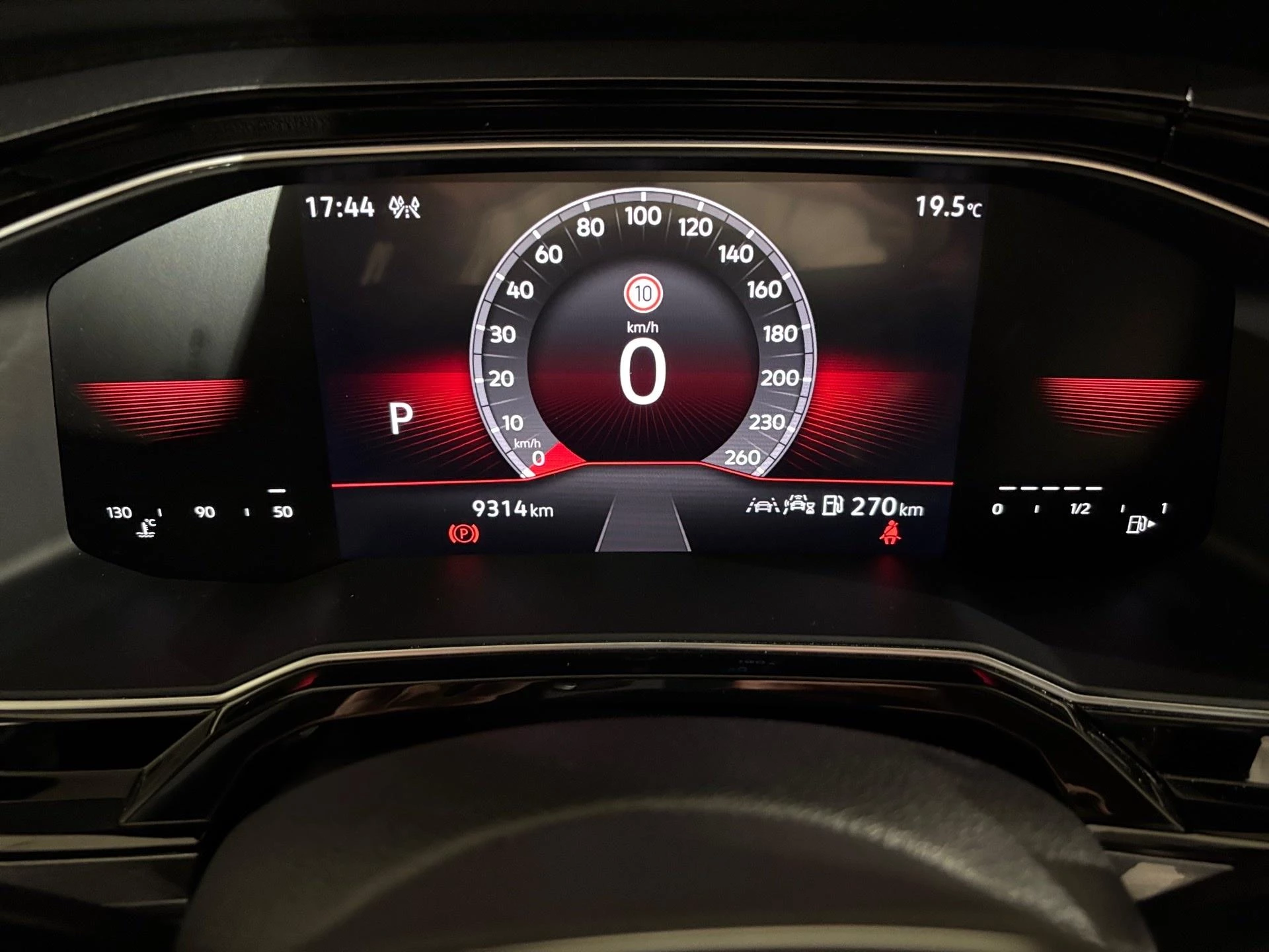 Volkswagen-Polo-image-1