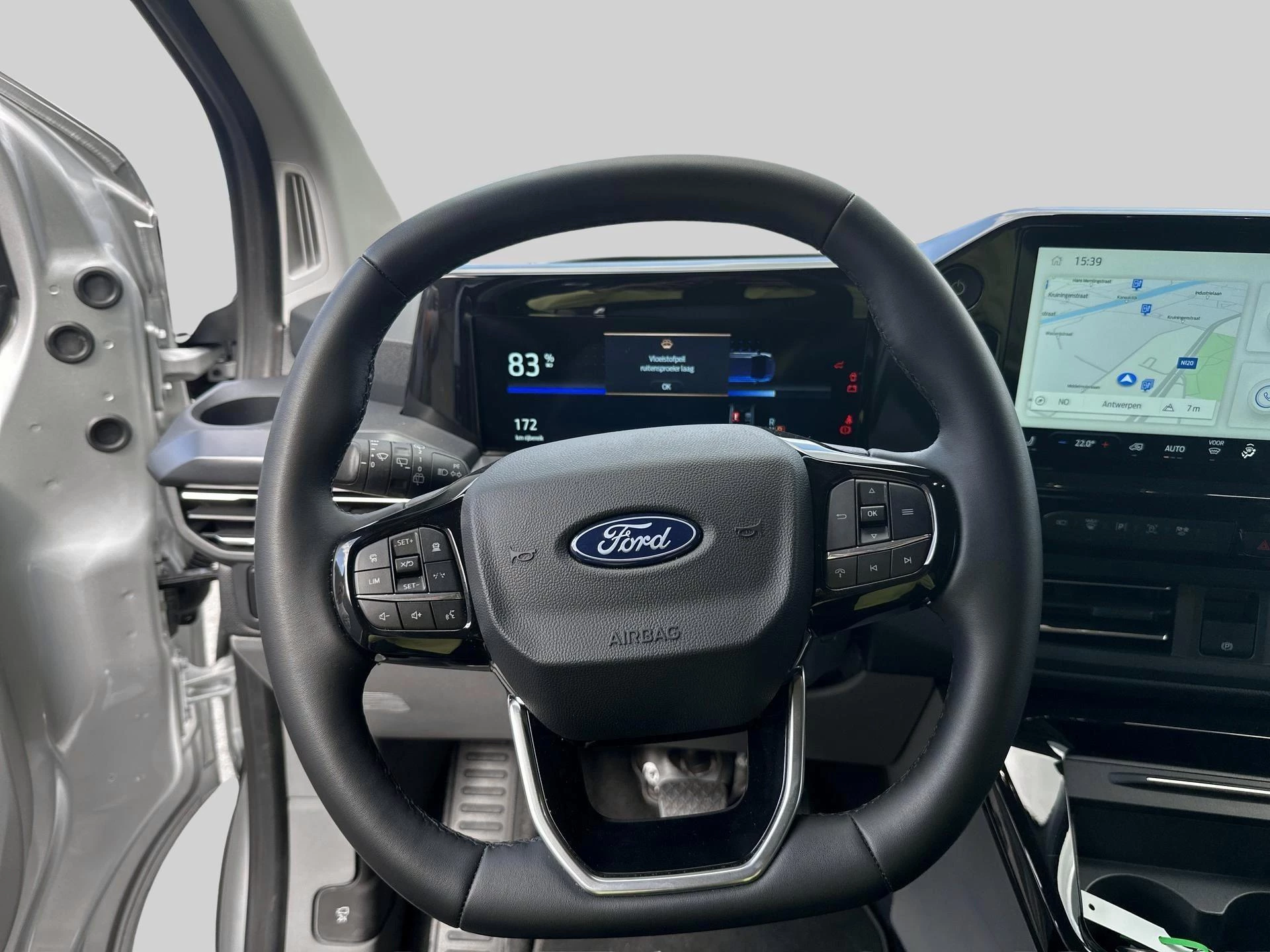 Ford-Tourneo Custom-image-9
