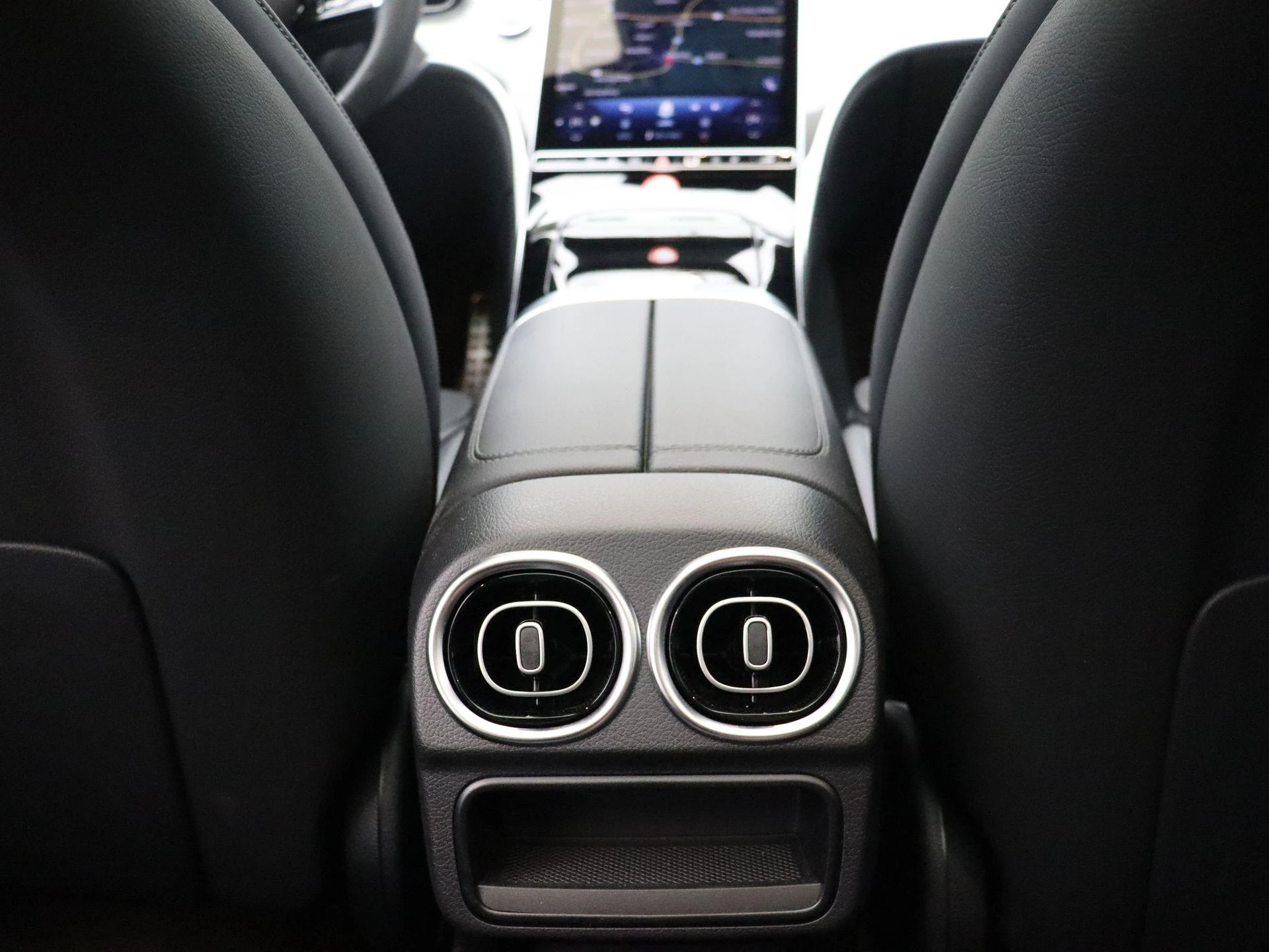 Mercedes-Benz-Classe C-image-18