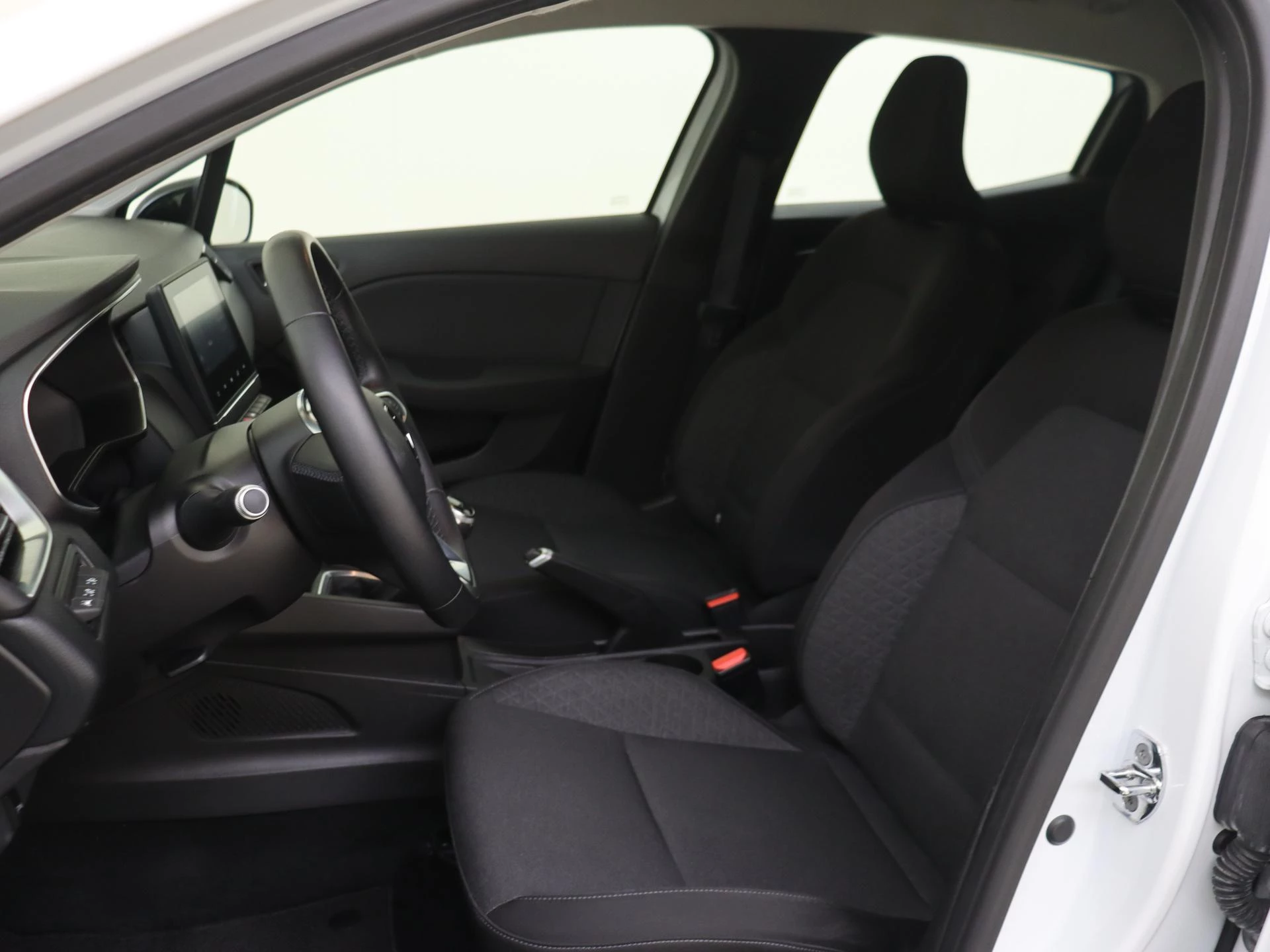 Renault-Clio-image-11