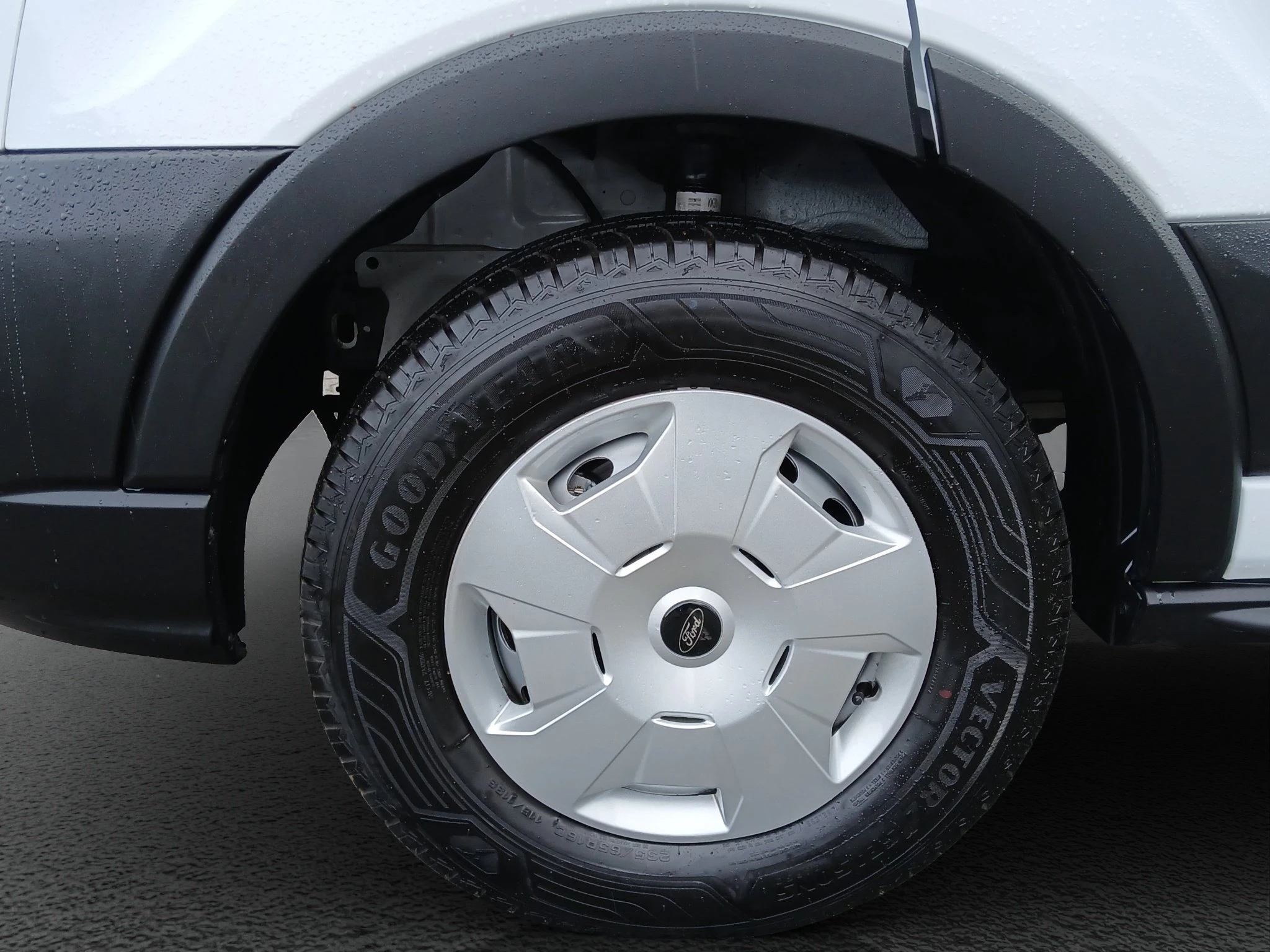 Ford-Transit-image-8