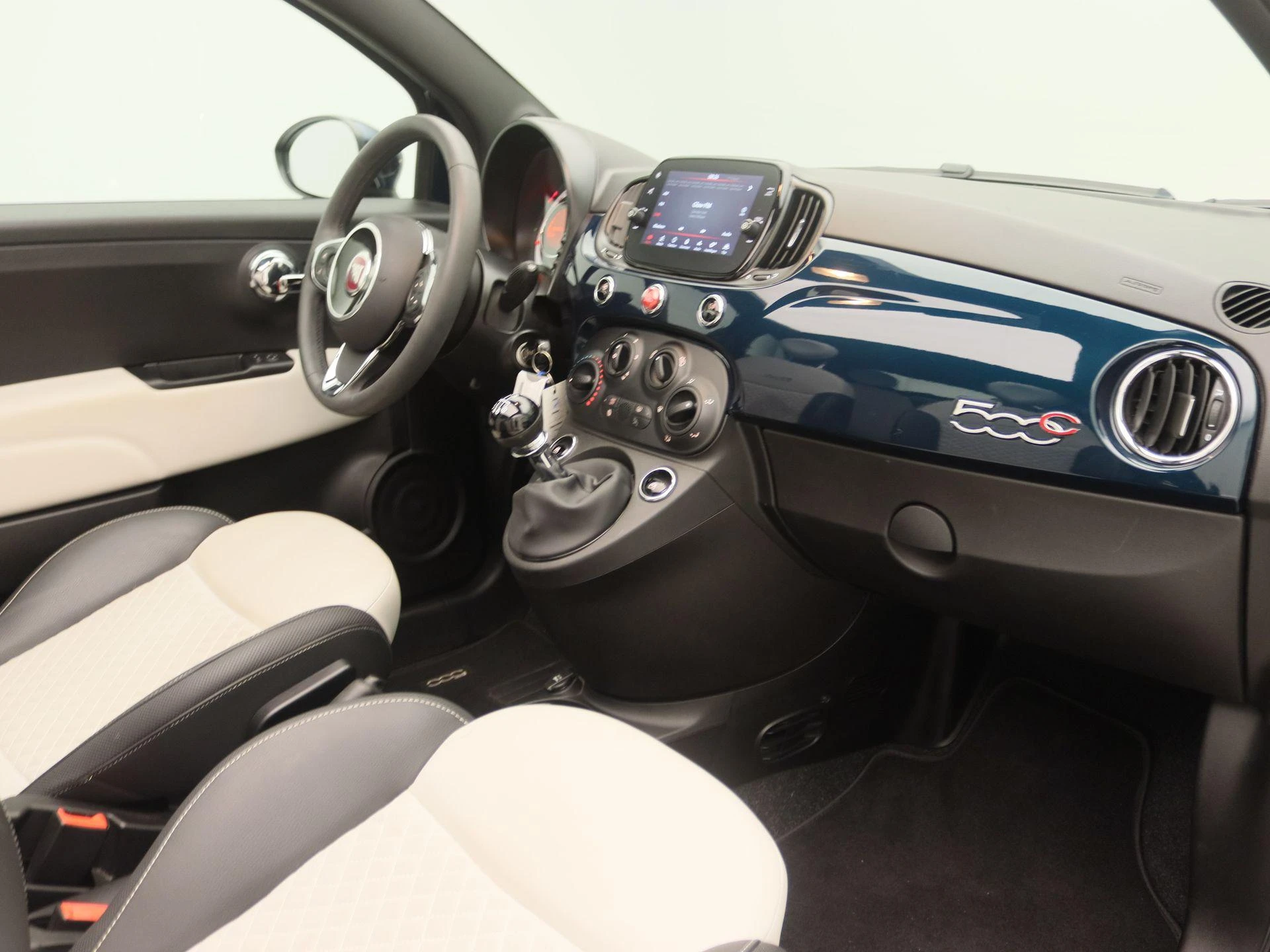 Fiat-500C-image-19