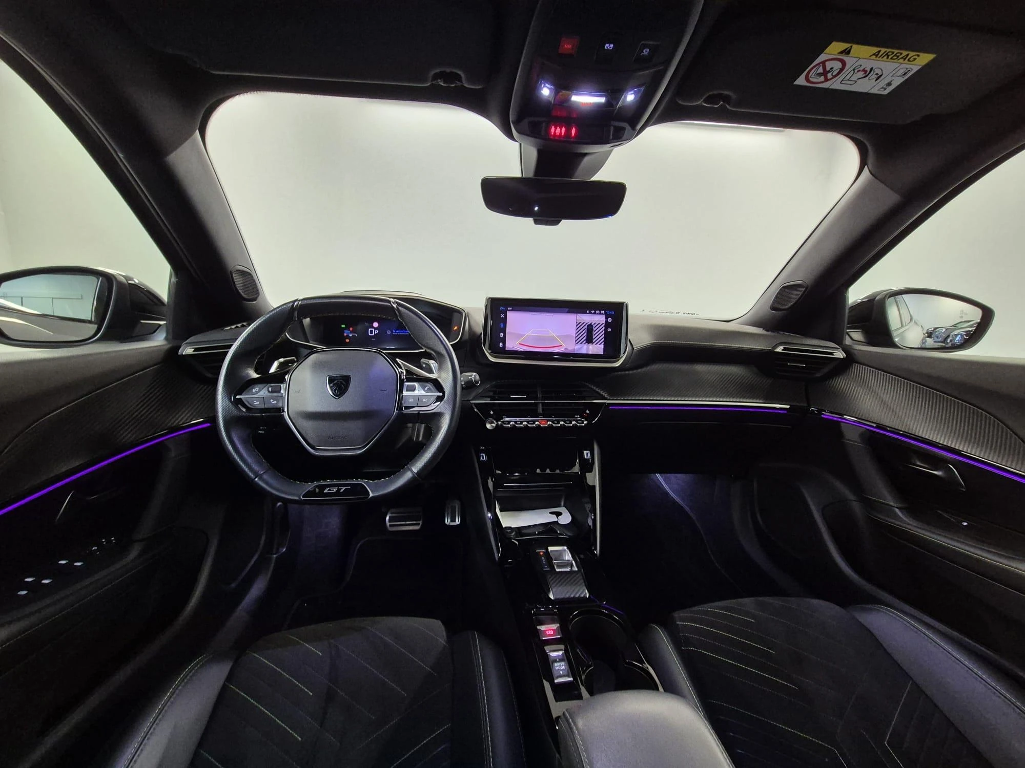 Peugeot-2008-image-12