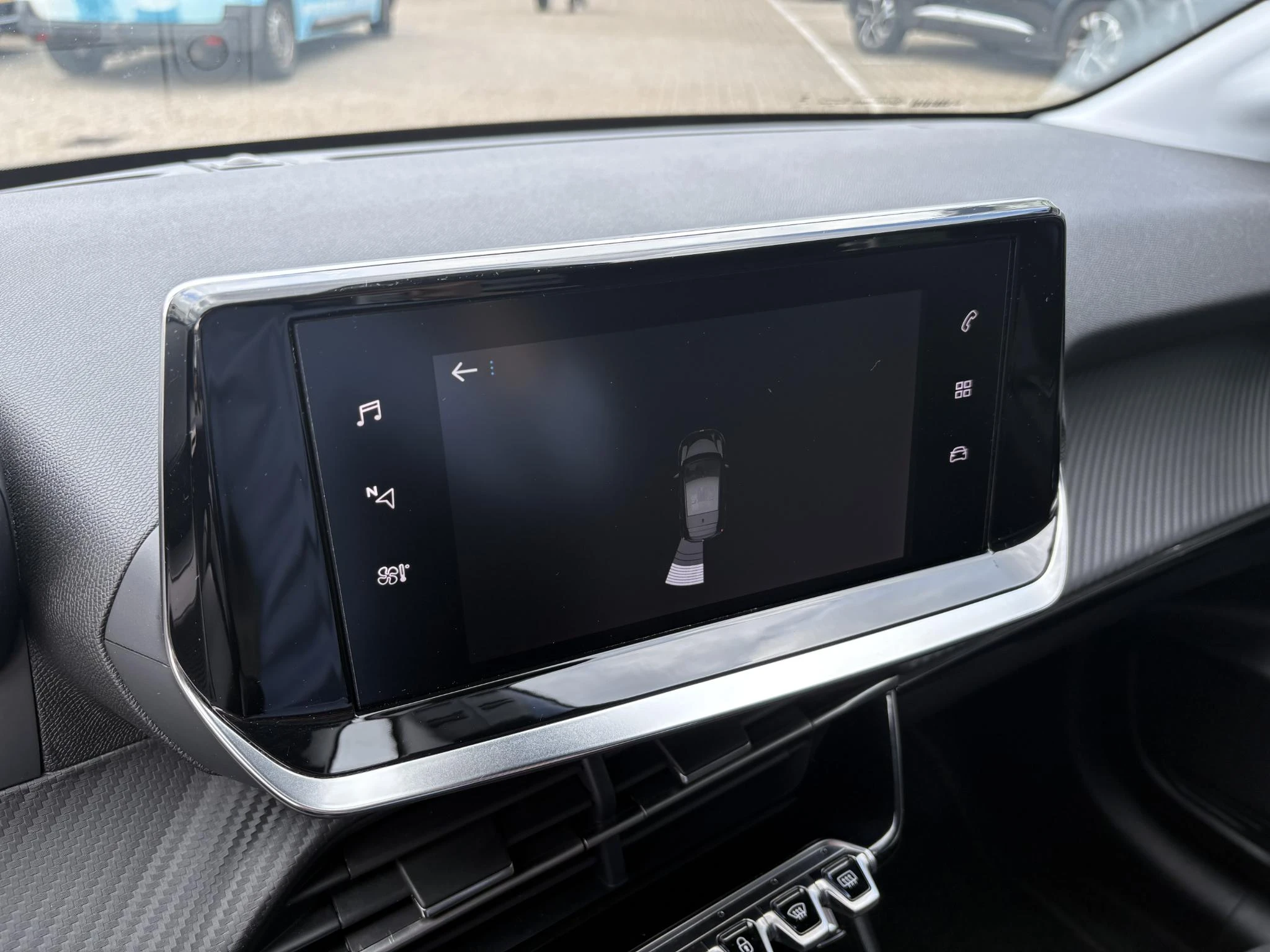Peugeot-208-image-13