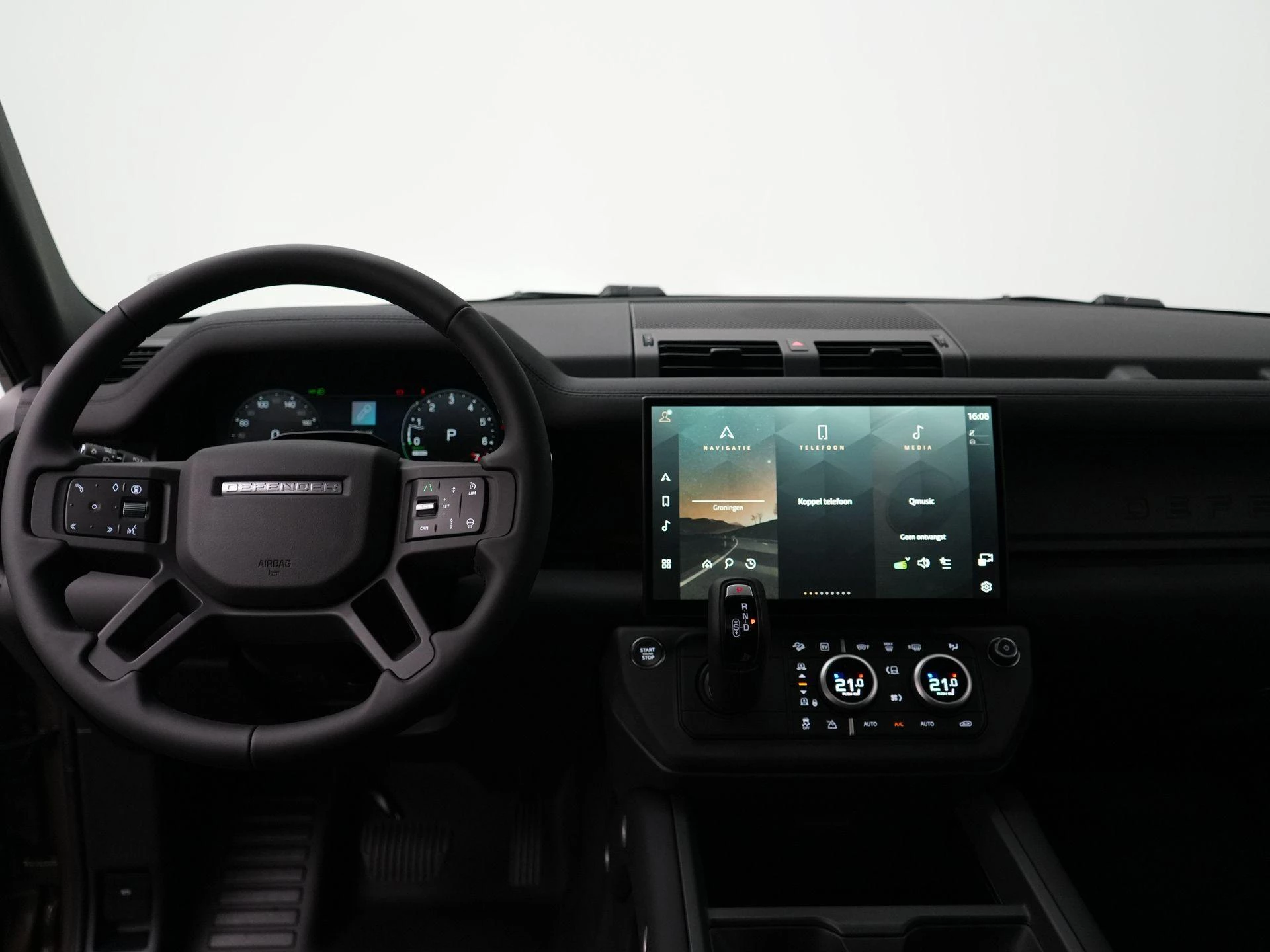 Land Rover-Defender-image-37