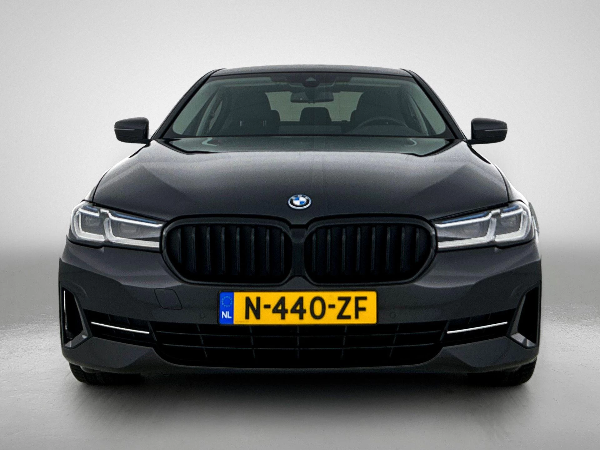 BMW-5 Serie-image-4