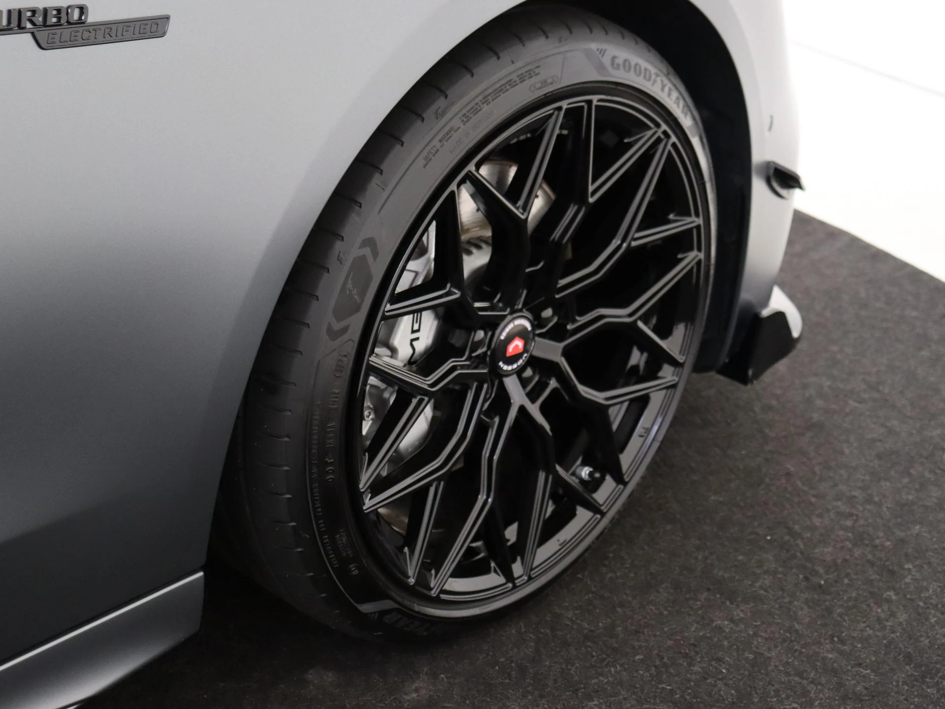Mercedes-Benz-C-Klasse-image-31