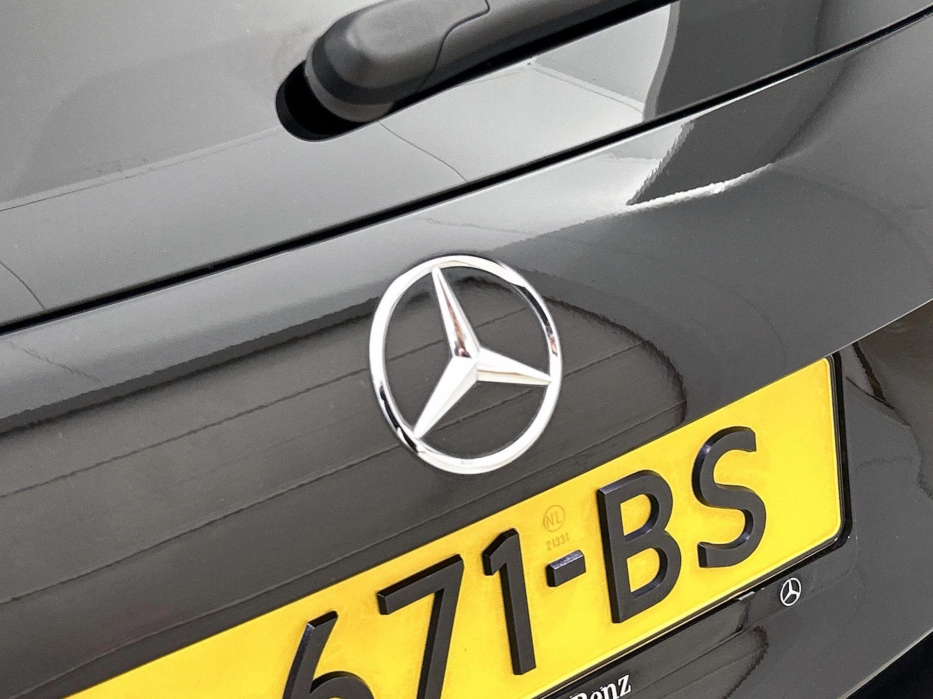 Mercedes-Benz-C-Klasse-image-58