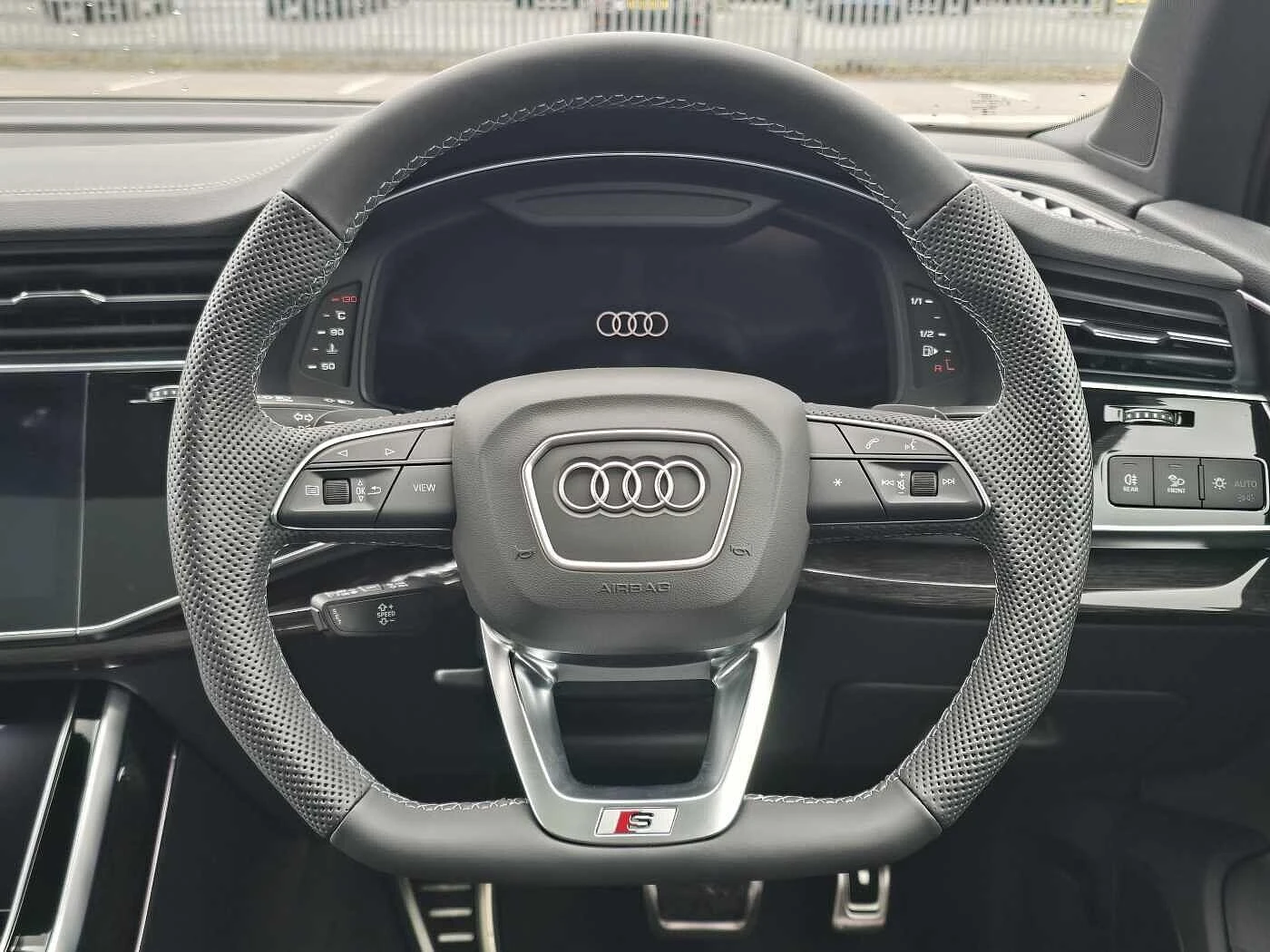 Audi-Q7-image-8