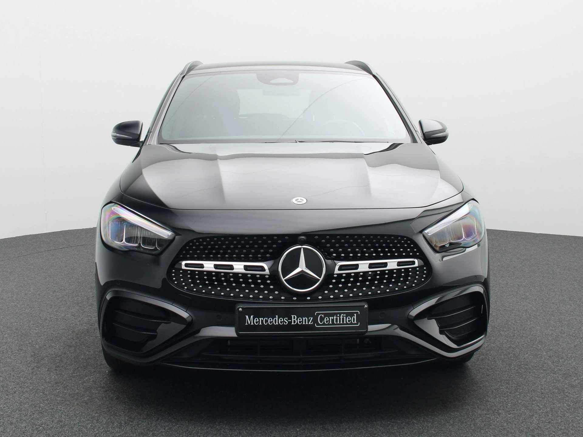 Mercedes-Benz-GLA-image-2