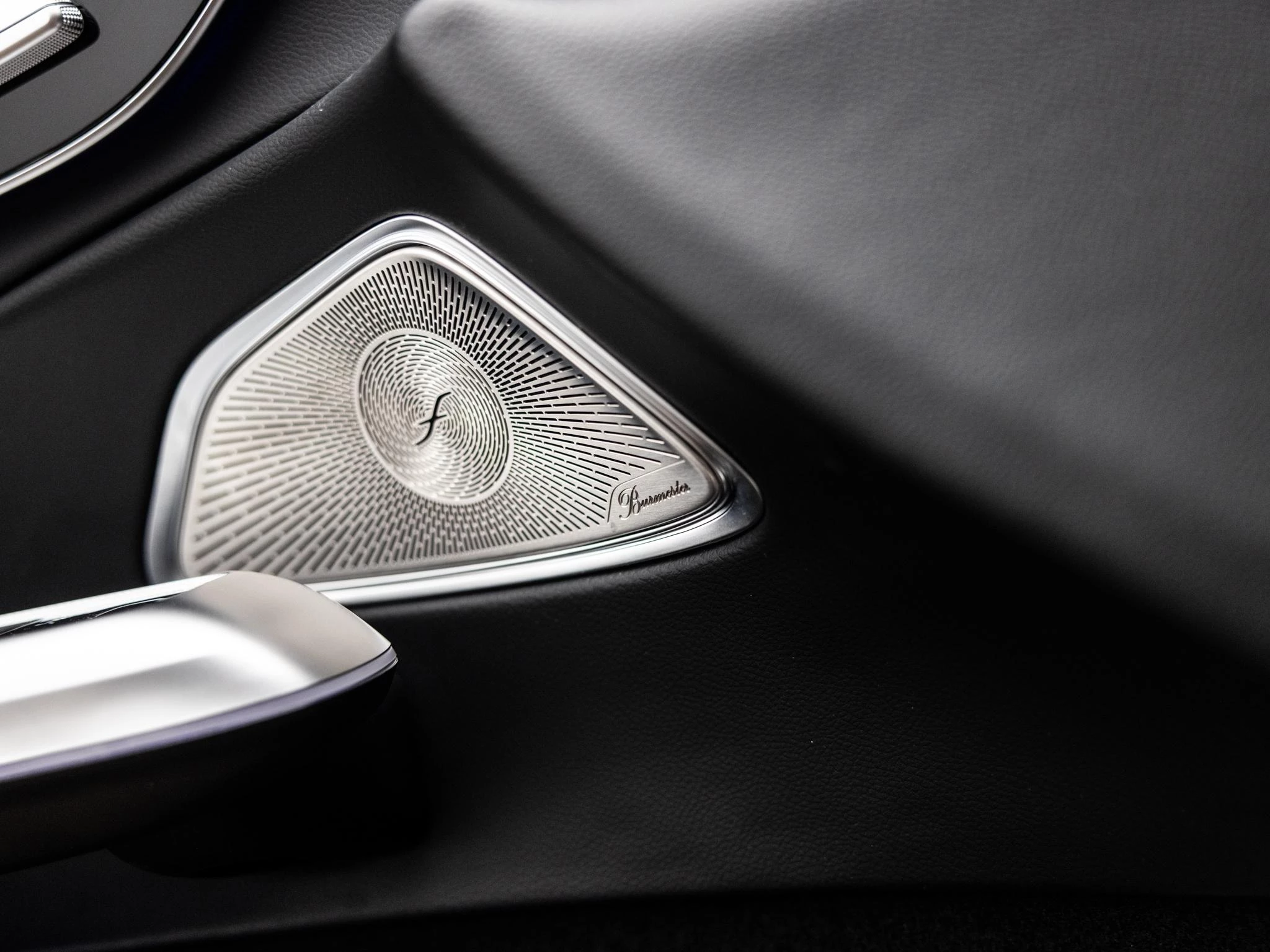 Mercedes-Benz-E-Klasse-image-29